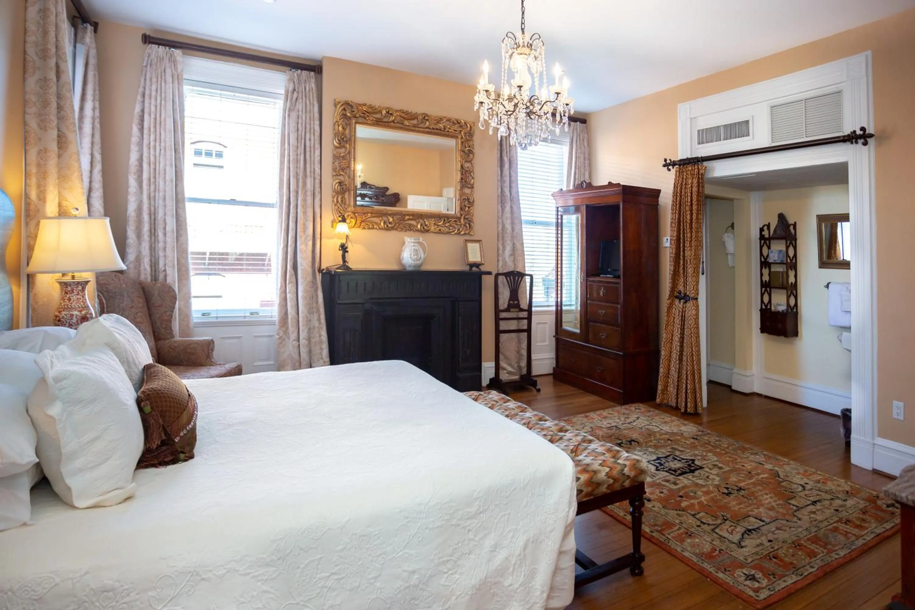 Bed in Kehoe House, Historic Inns of Savannah Collection