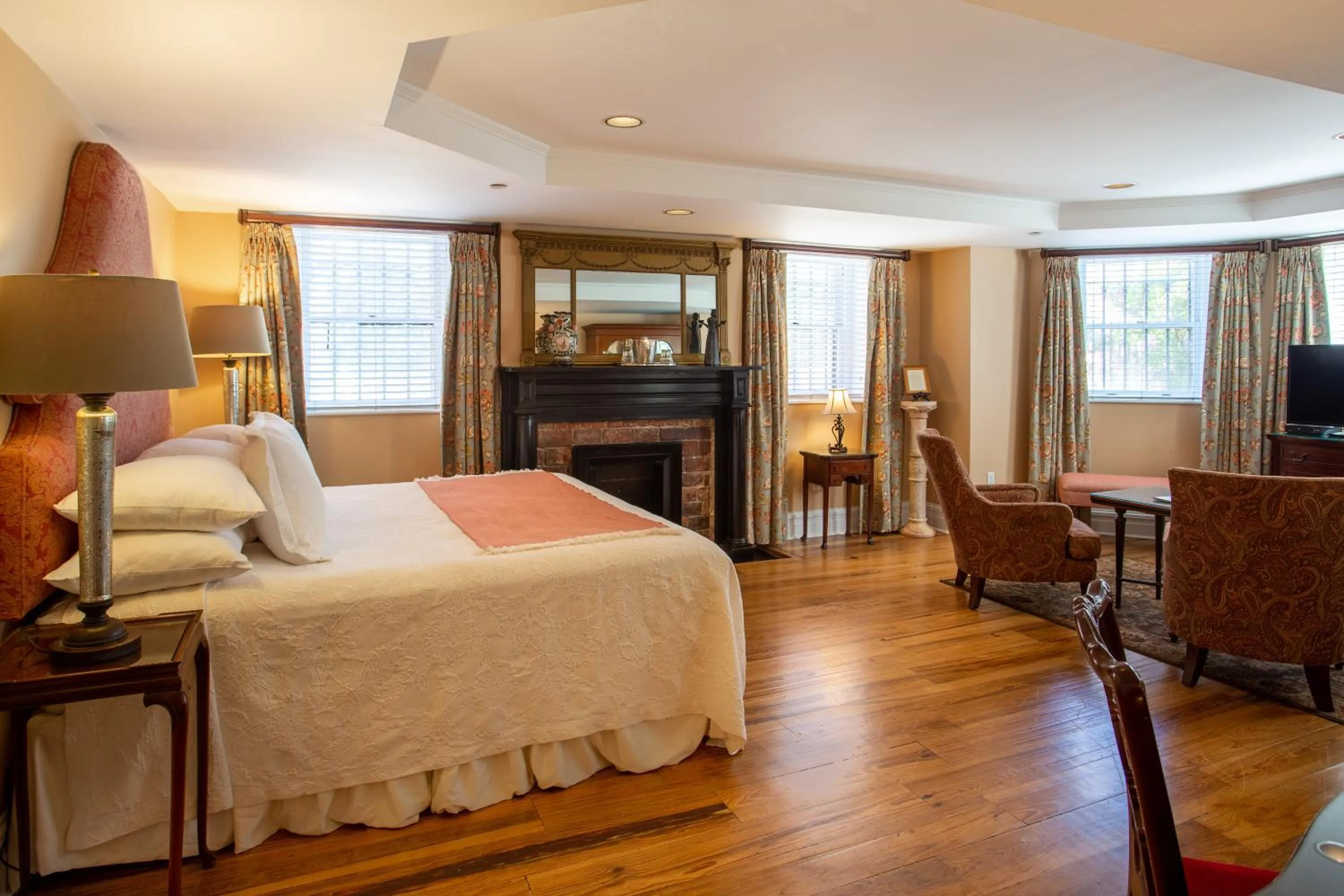 Bed in Kehoe House, Historic Inns of Savannah Collection