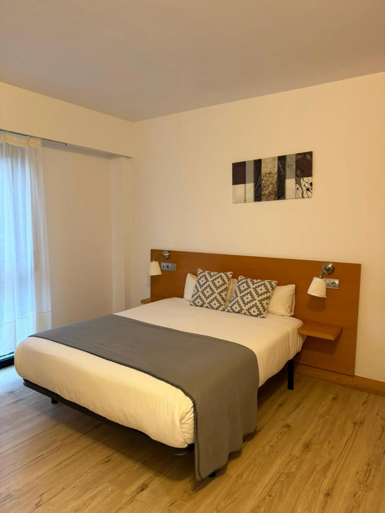 Bed in Hotel Txintxua