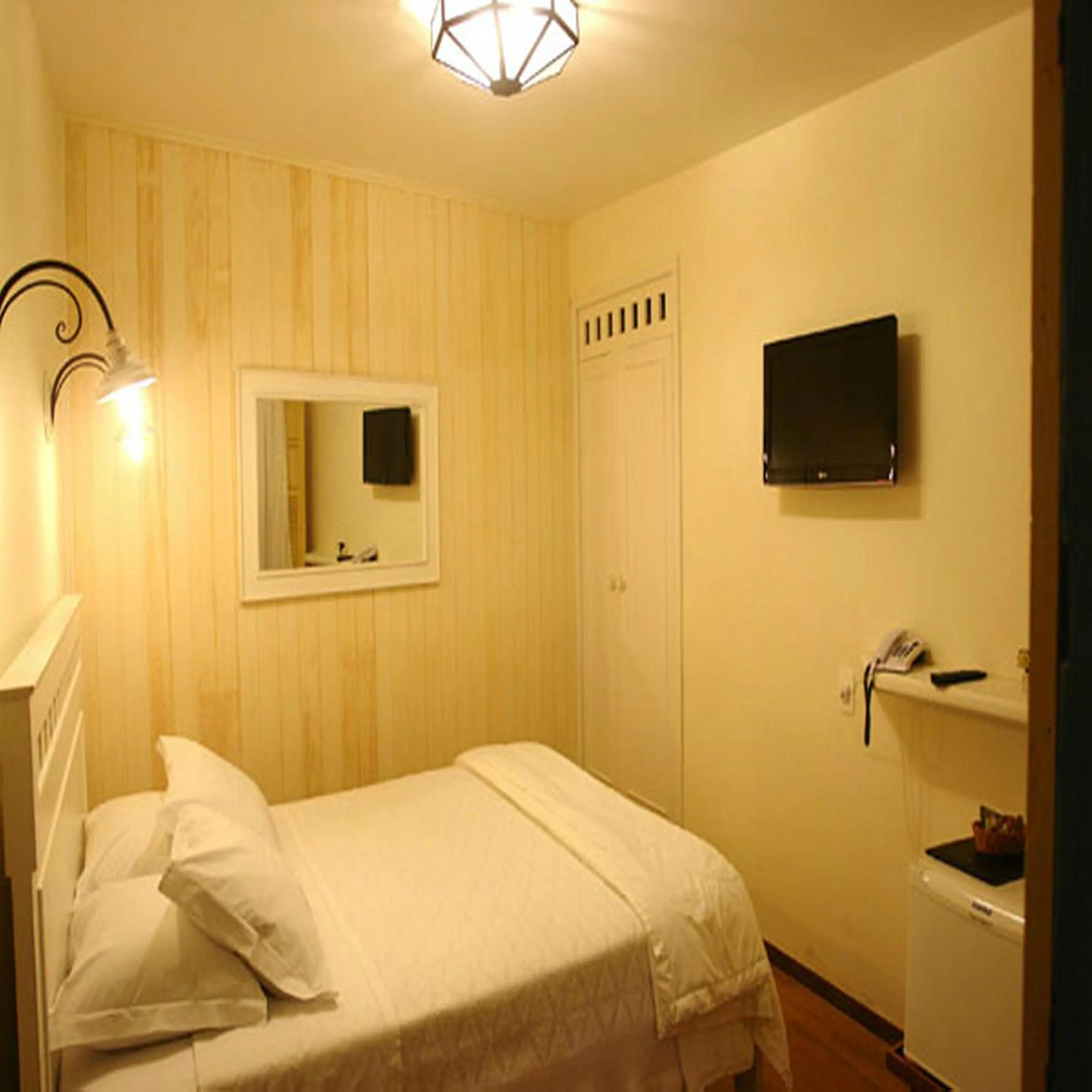 Bedroom, Bed in Pousada Villa Magnolia