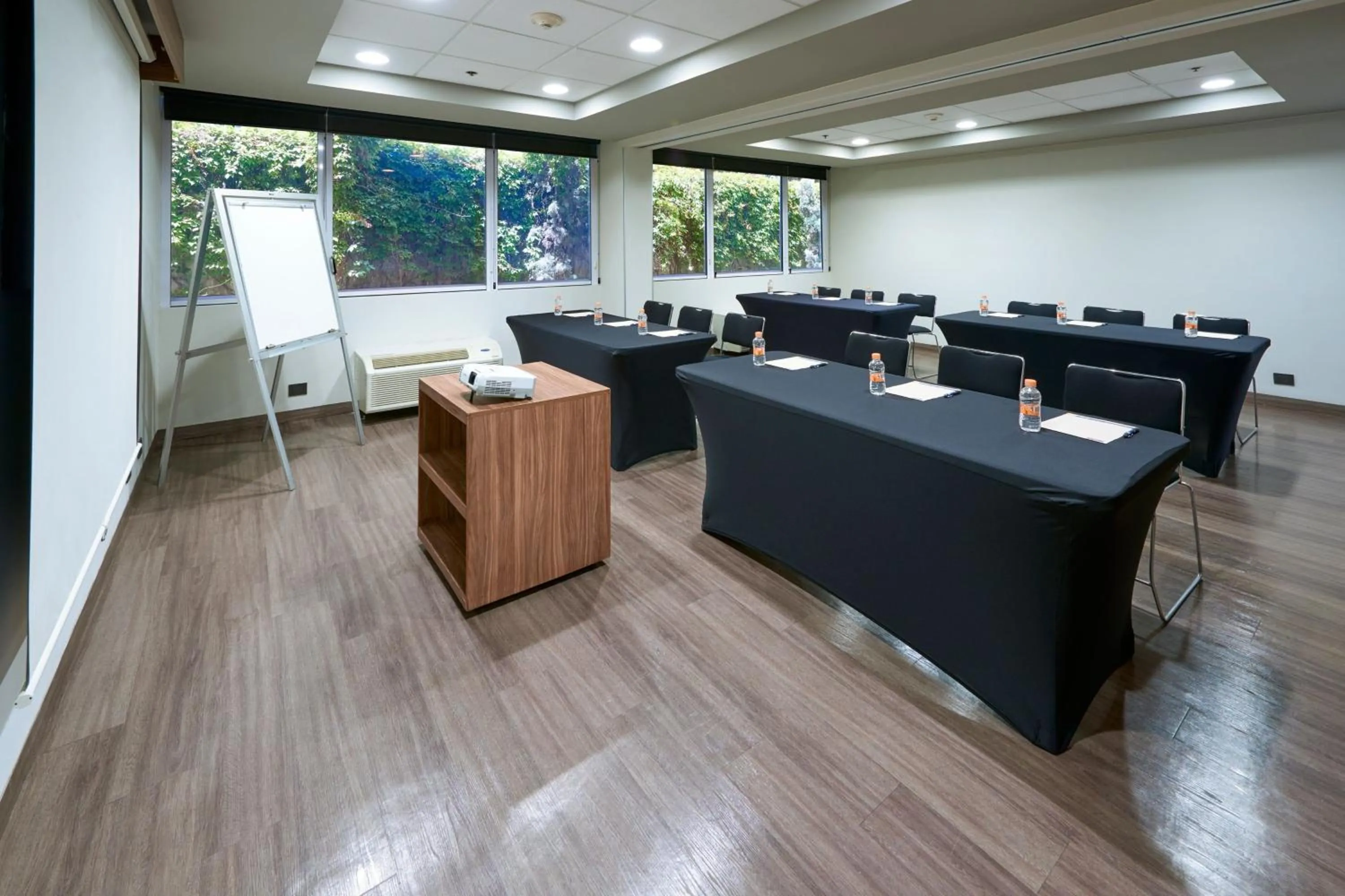 Meeting/conference room in City Express by Marriott Saltillo Norte