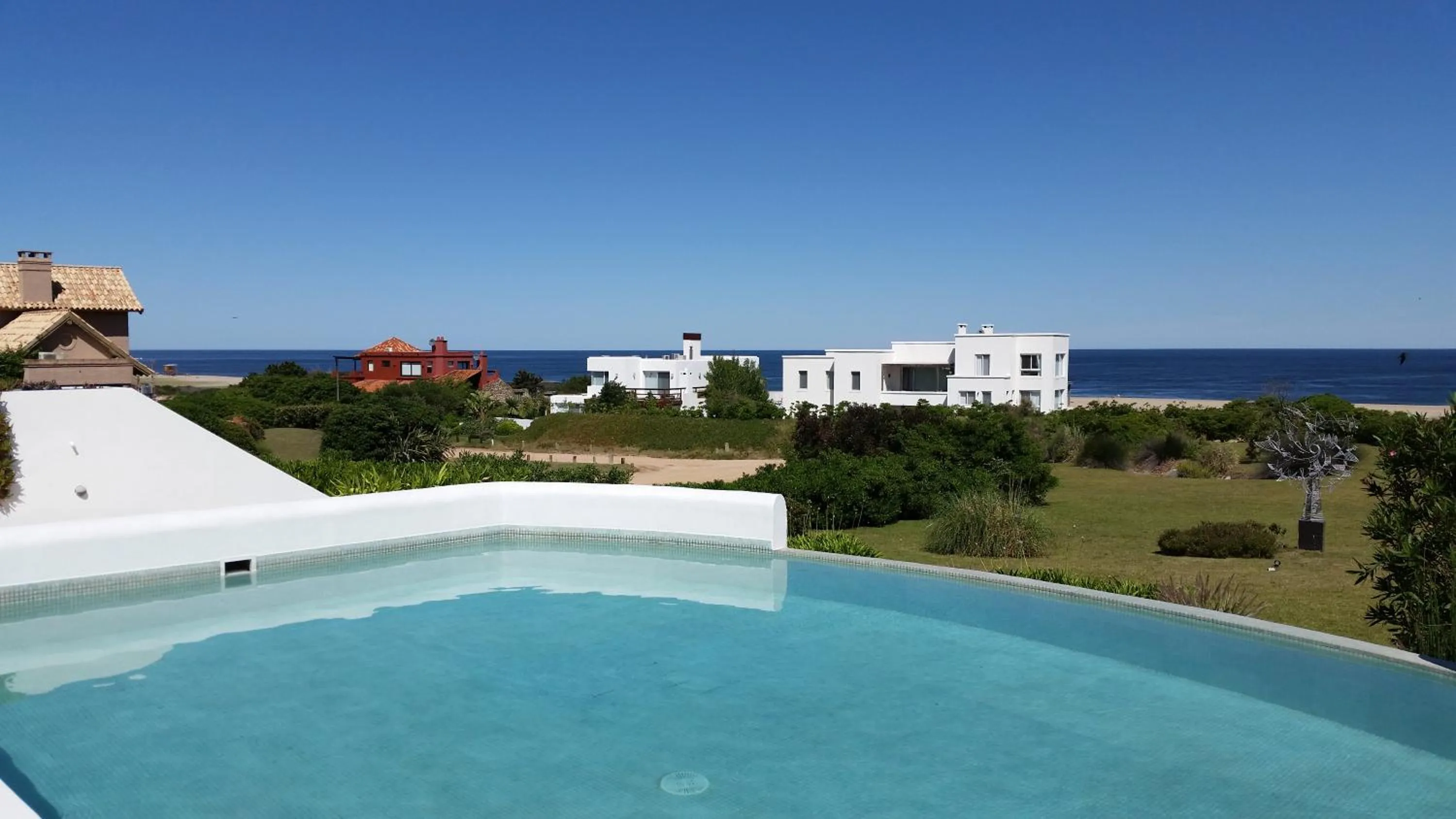Property building in Posada de los Pajaros