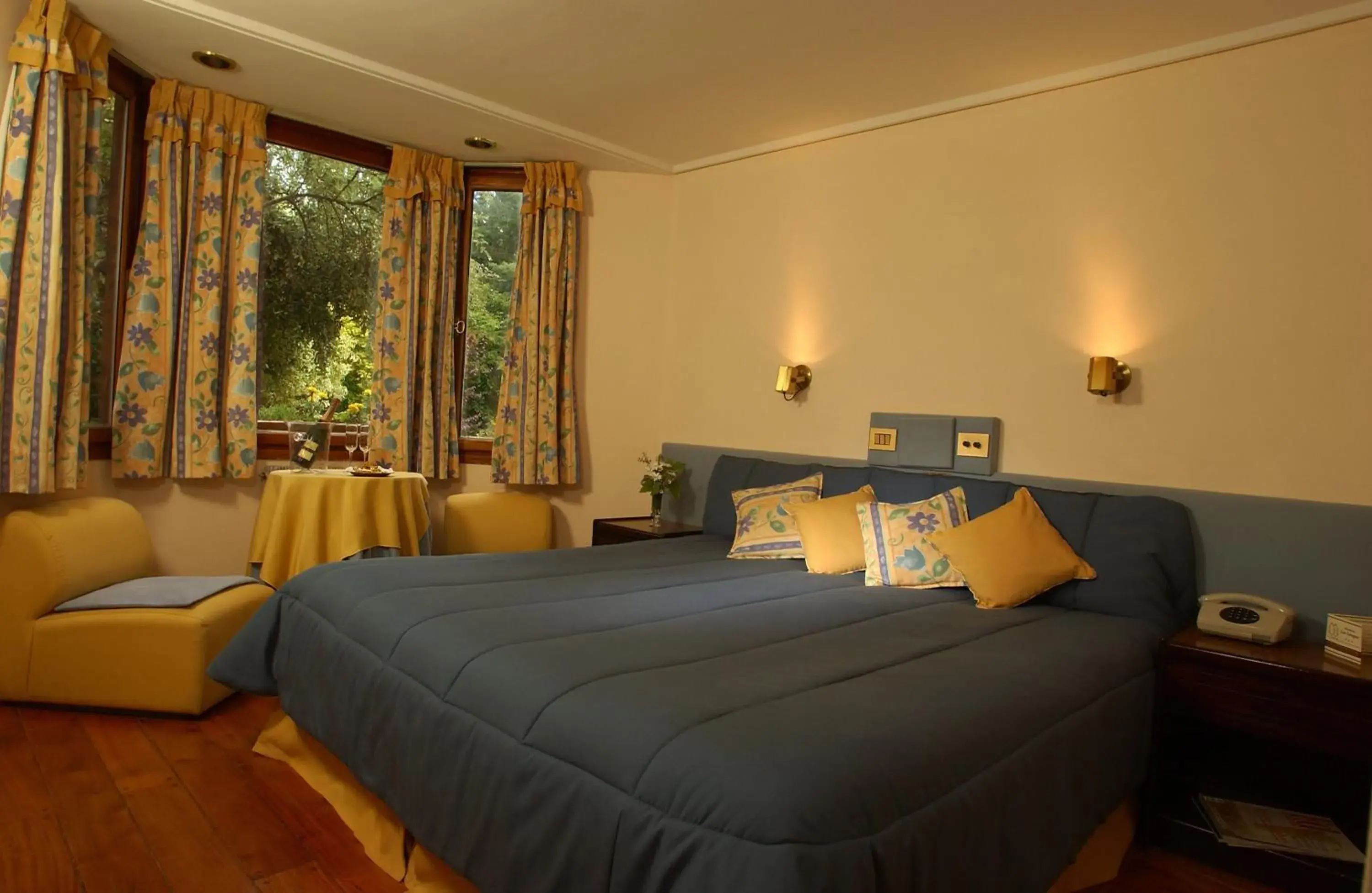 Double Room in Hosteria Las Lengas by Visionnaire Double Room in Hosteria Las Lengas by Visionnaire