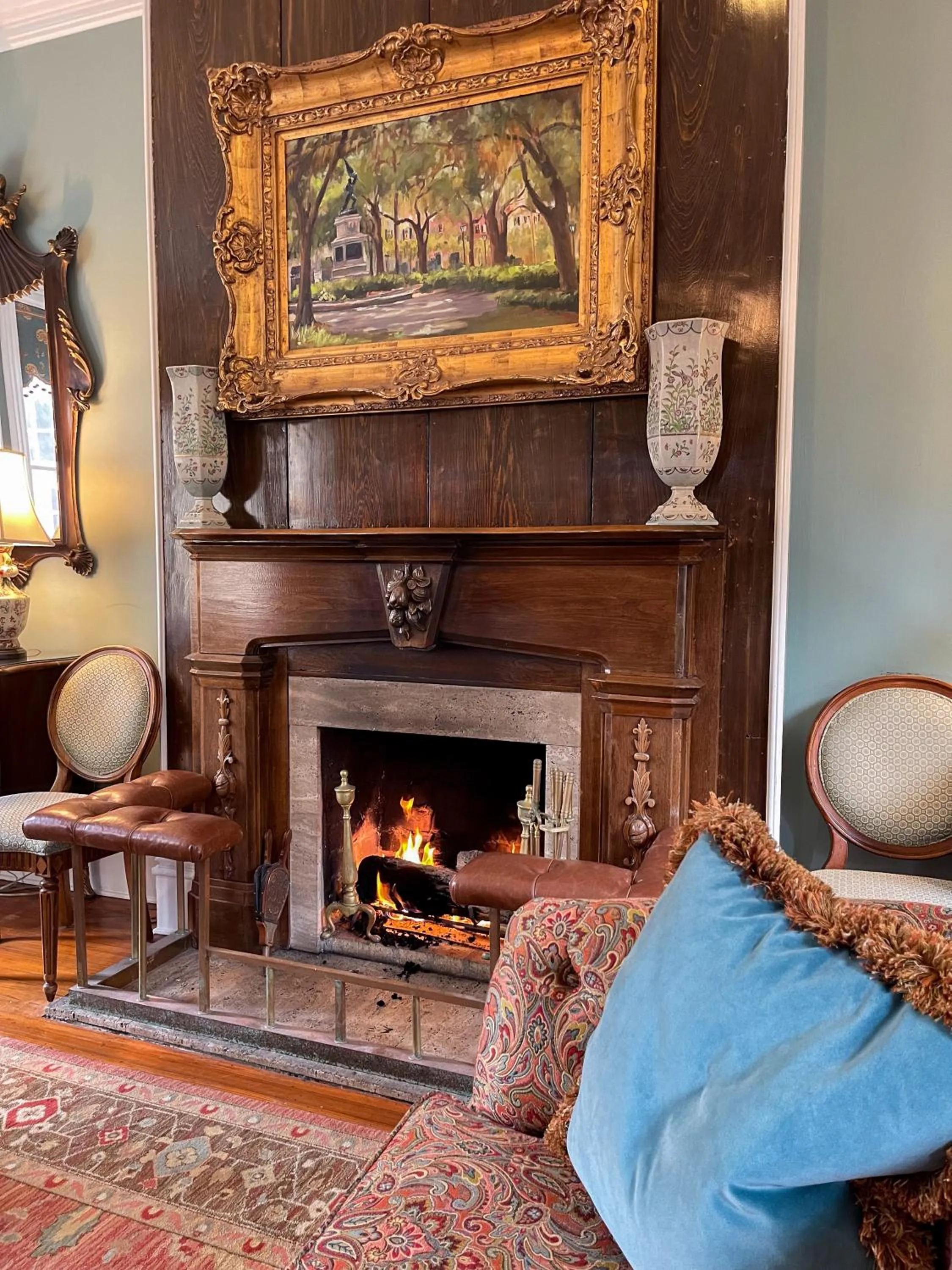 Seating area in Eliza Thompson House, Historic Inns of Savannah Collection