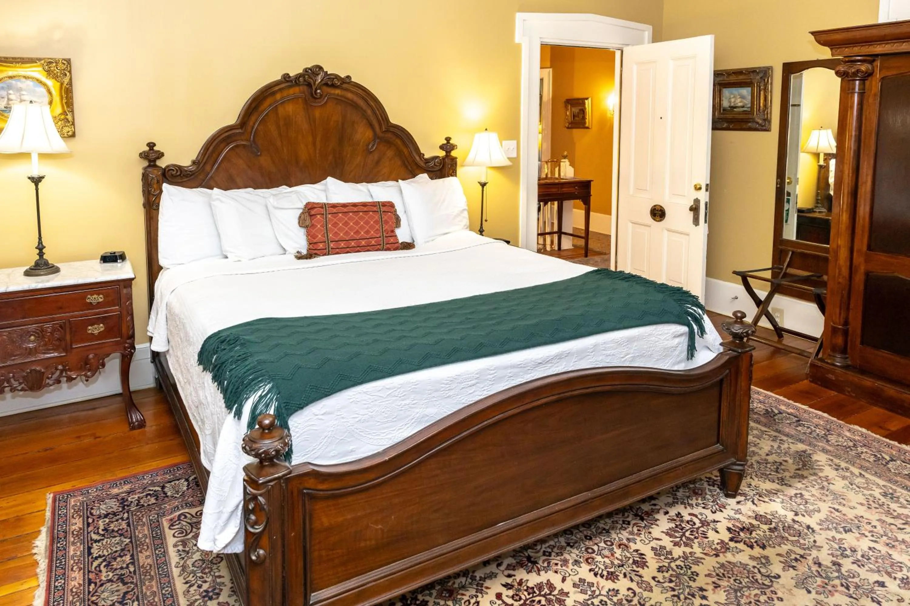 Bedroom, Bed in Eliza Thompson House, Historic Inns of Savannah Collection