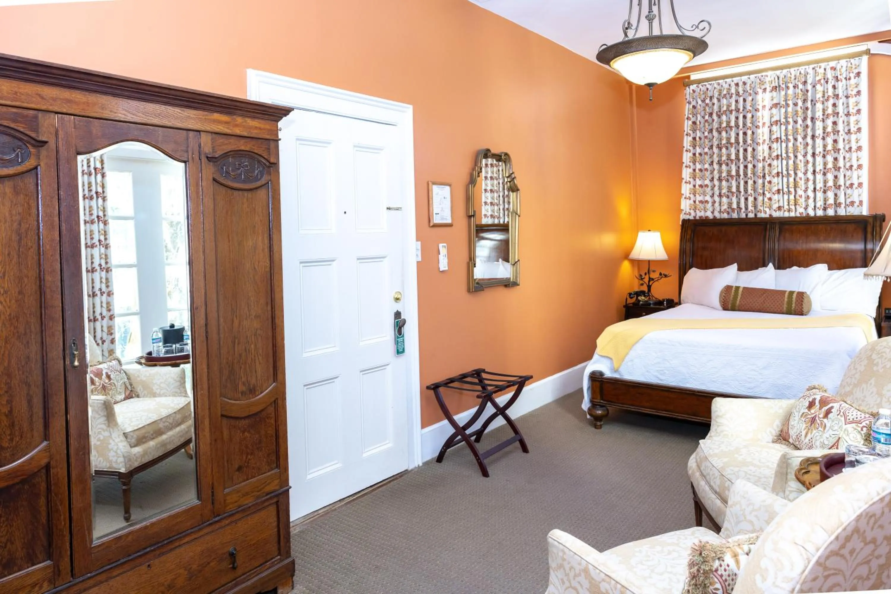Bedroom, Bed in Eliza Thompson House, Historic Inns of Savannah Collection