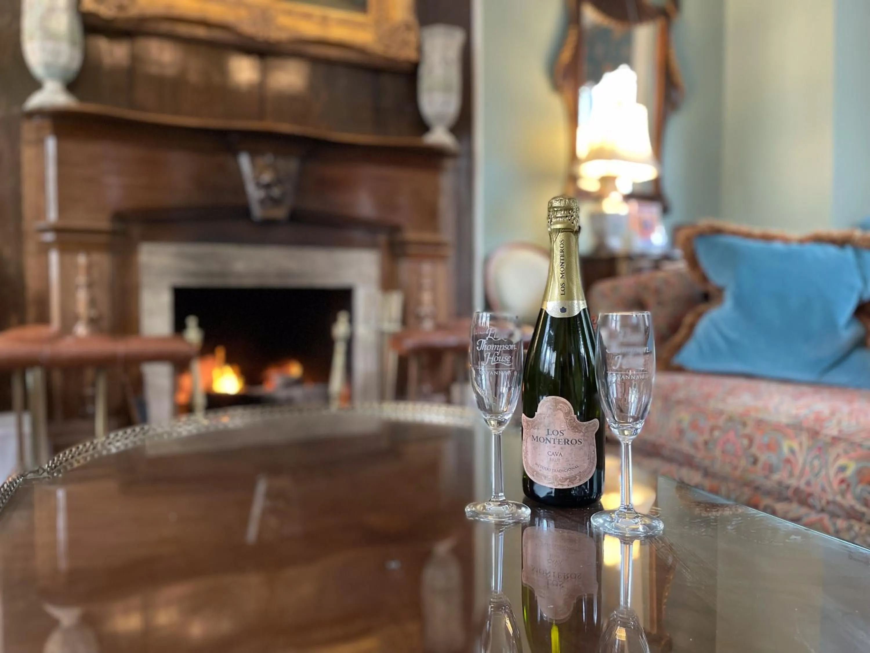 Property building in Eliza Thompson House, Historic Inns of Savannah Collection