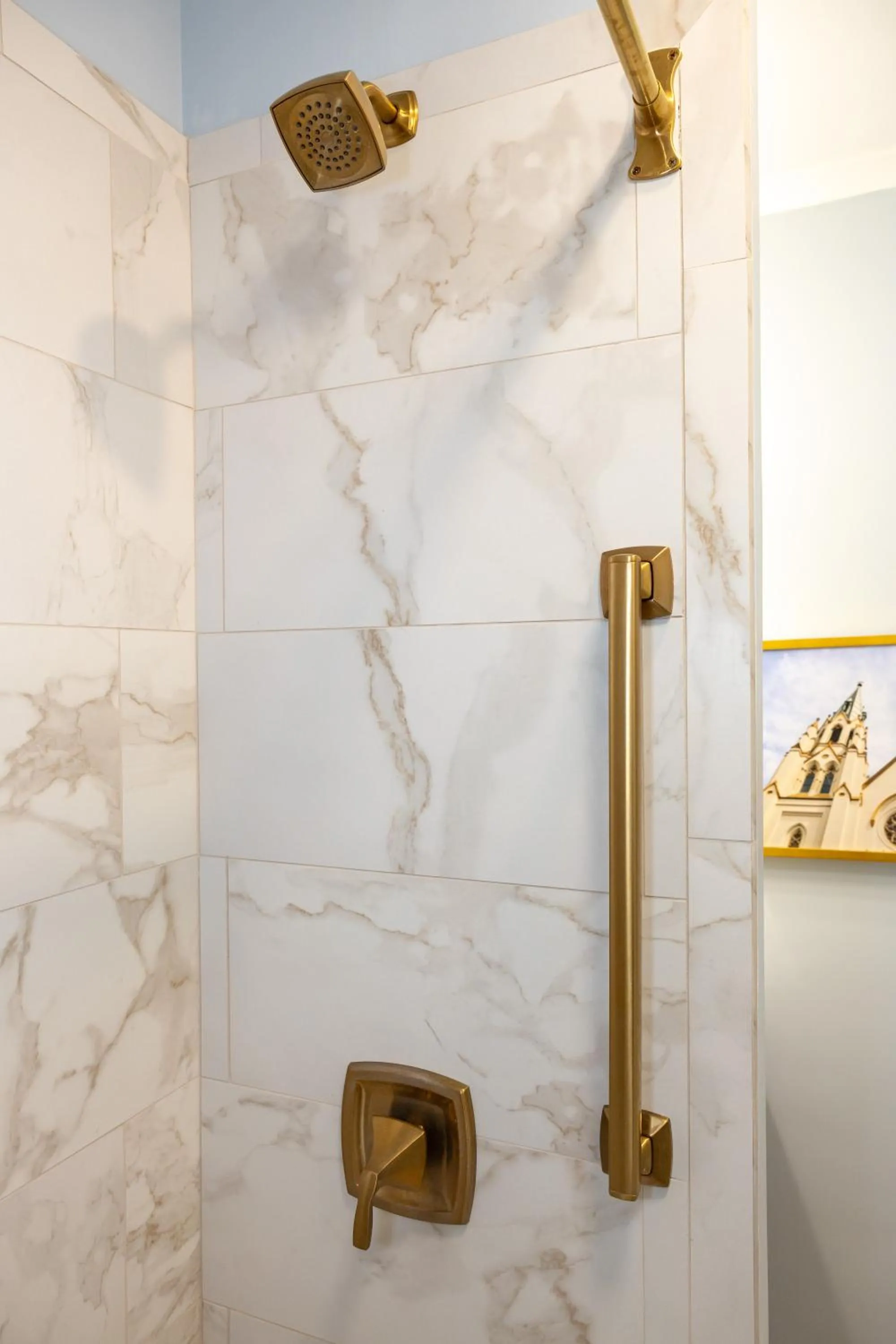 Bathroom in Eliza Thompson House, Historic Inns of Savannah Collection