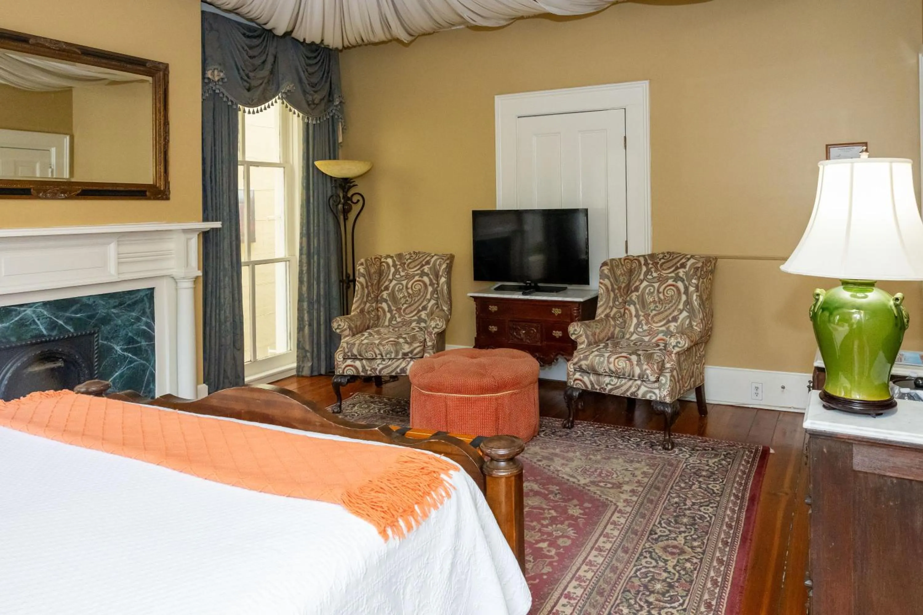 Bedroom, Bed in Eliza Thompson House, Historic Inns of Savannah Collection