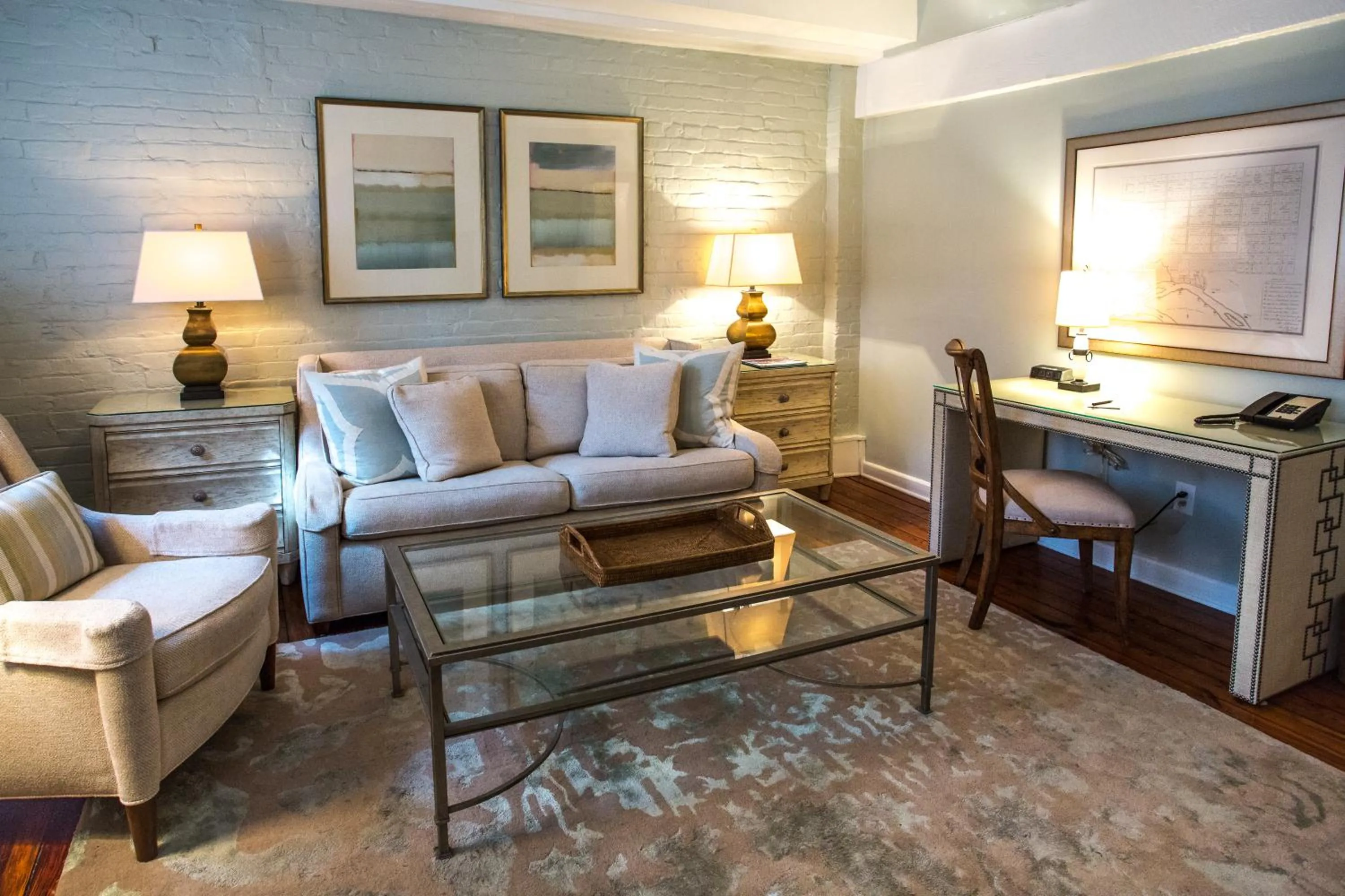 Photo of the whole room in Olde Harbour Inn, Historic Inns of Savannah Collection