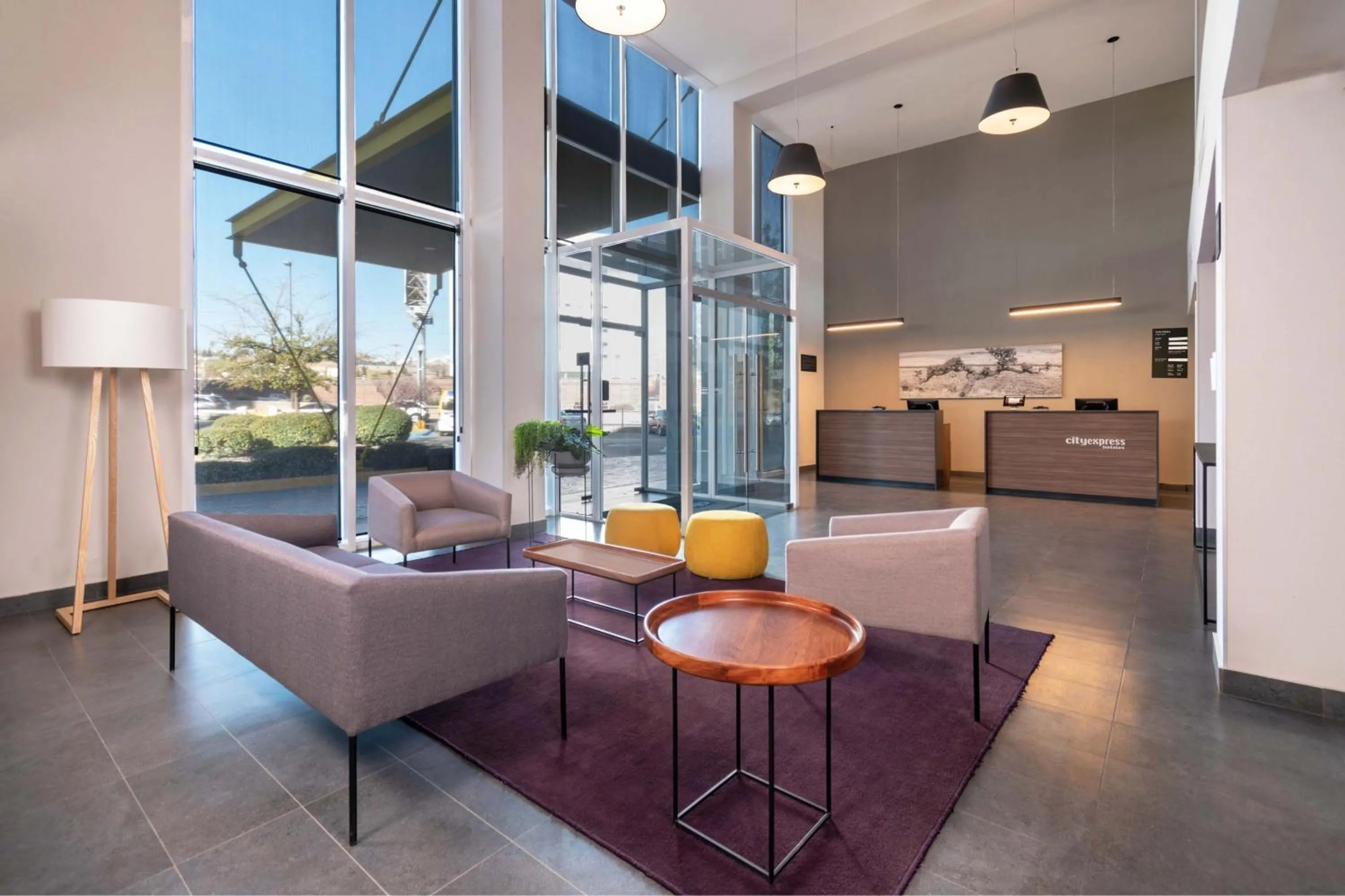 Lobby or reception in City Express by Marriott Chihuahua