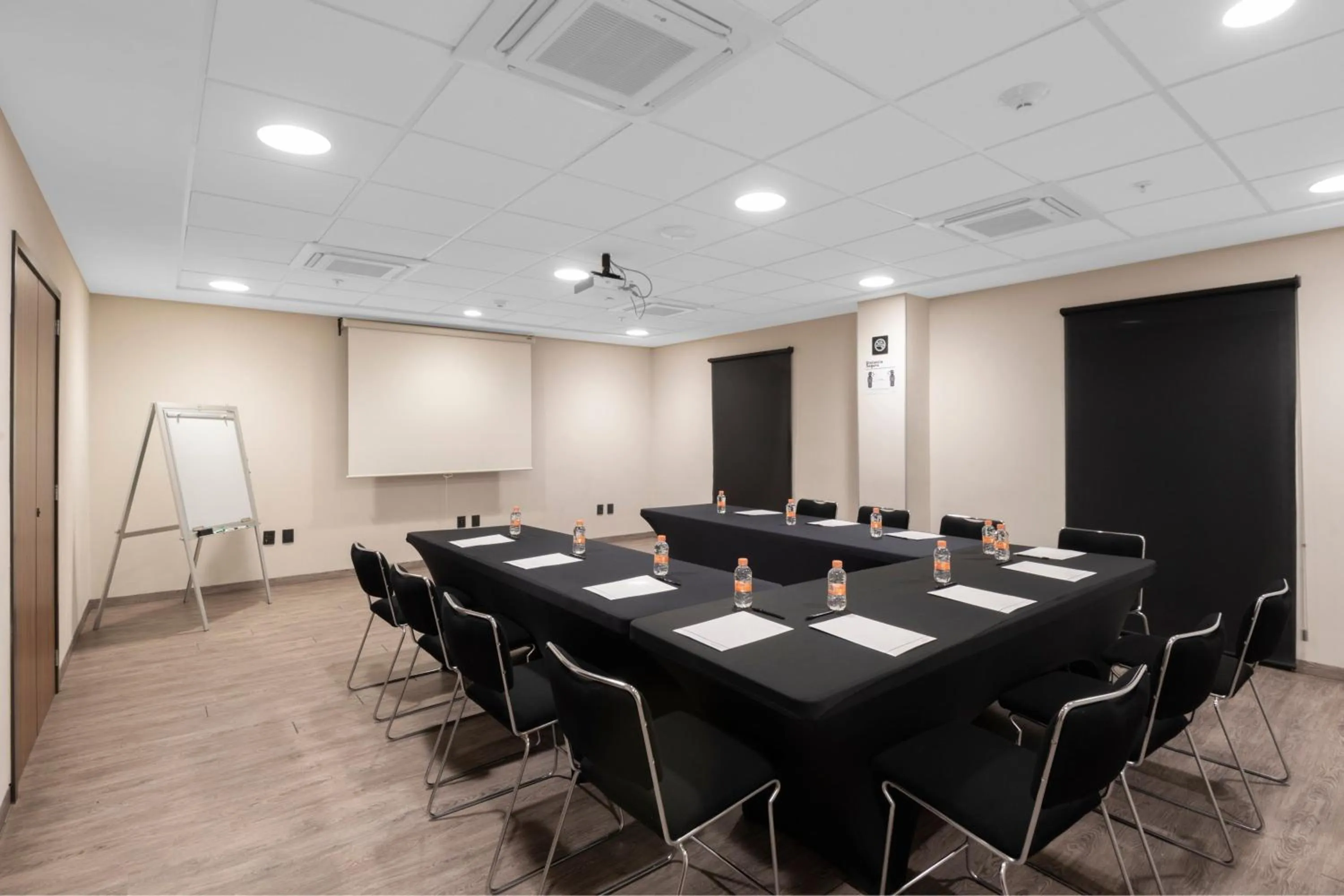 Meeting/conference room in City Express by Marriott Chihuahua