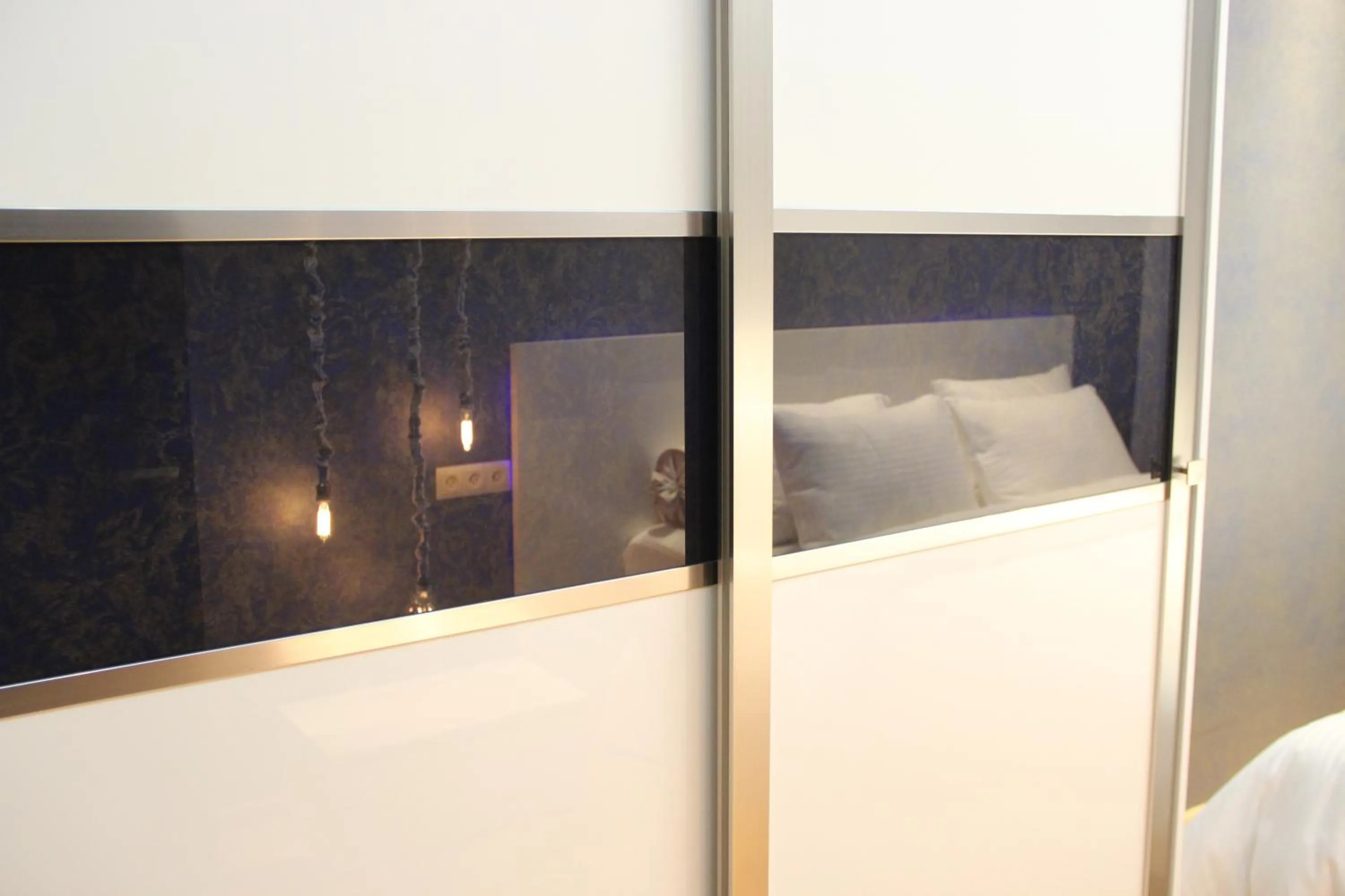 Decorative detail, Bed in Superior Apartments