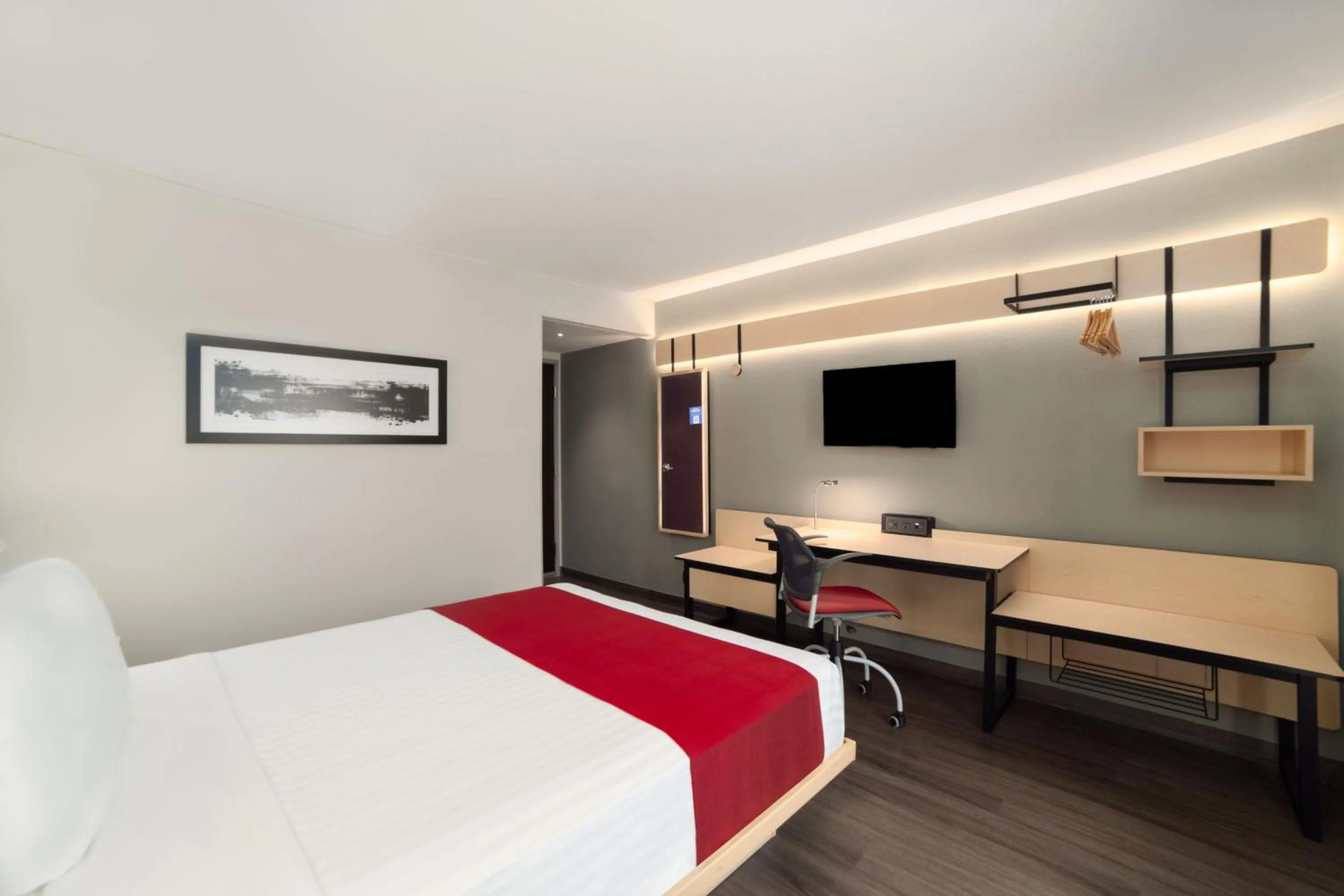 Photo of the whole room, Bed in City Express by Marriott Silao Aeropuerto
