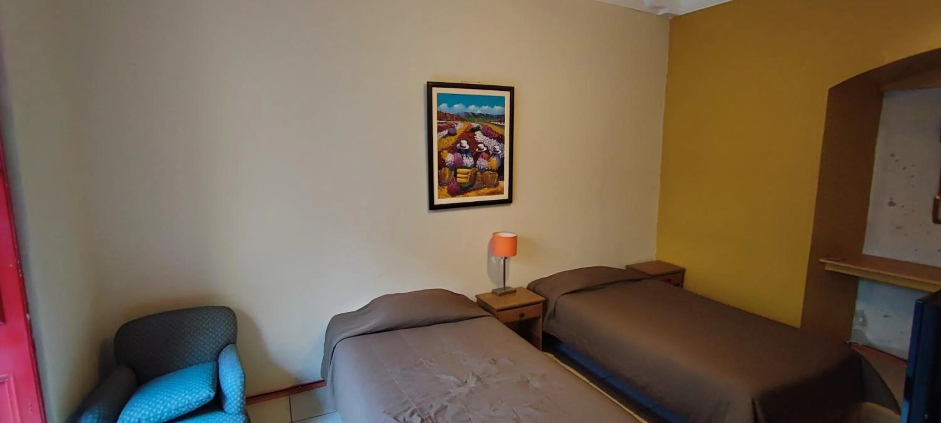 Photo of the whole room in Flying Dog Hostel Arequipa