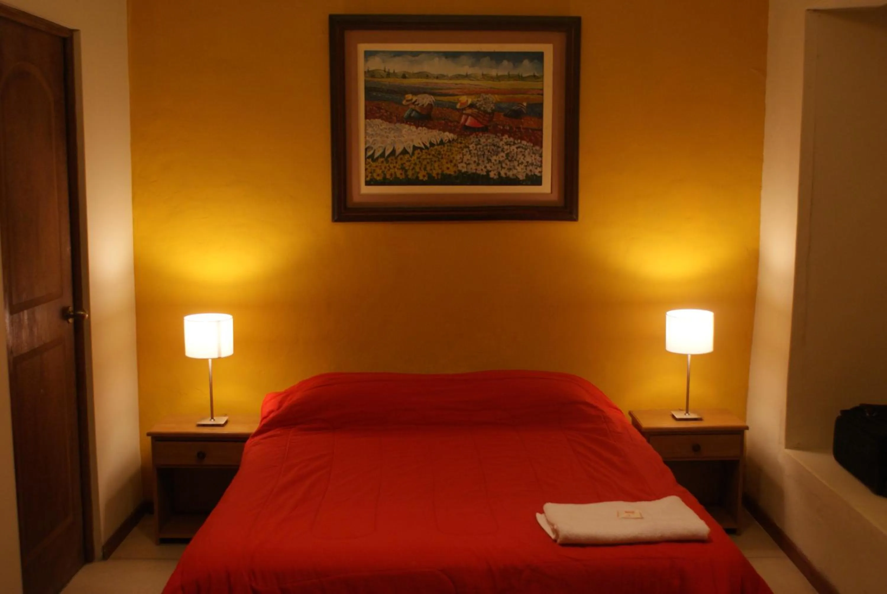 Photo of the whole room, Bed in Flying Dog Hostel Arequipa