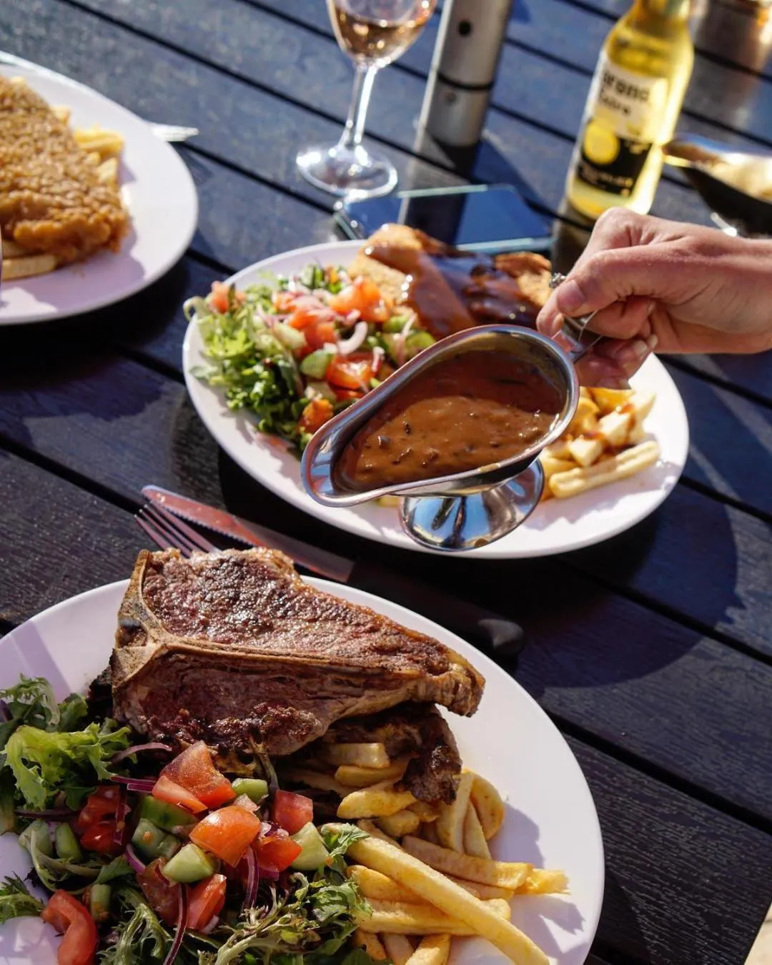 Restaurant/places to eat in Oasis on Beamish Hotel