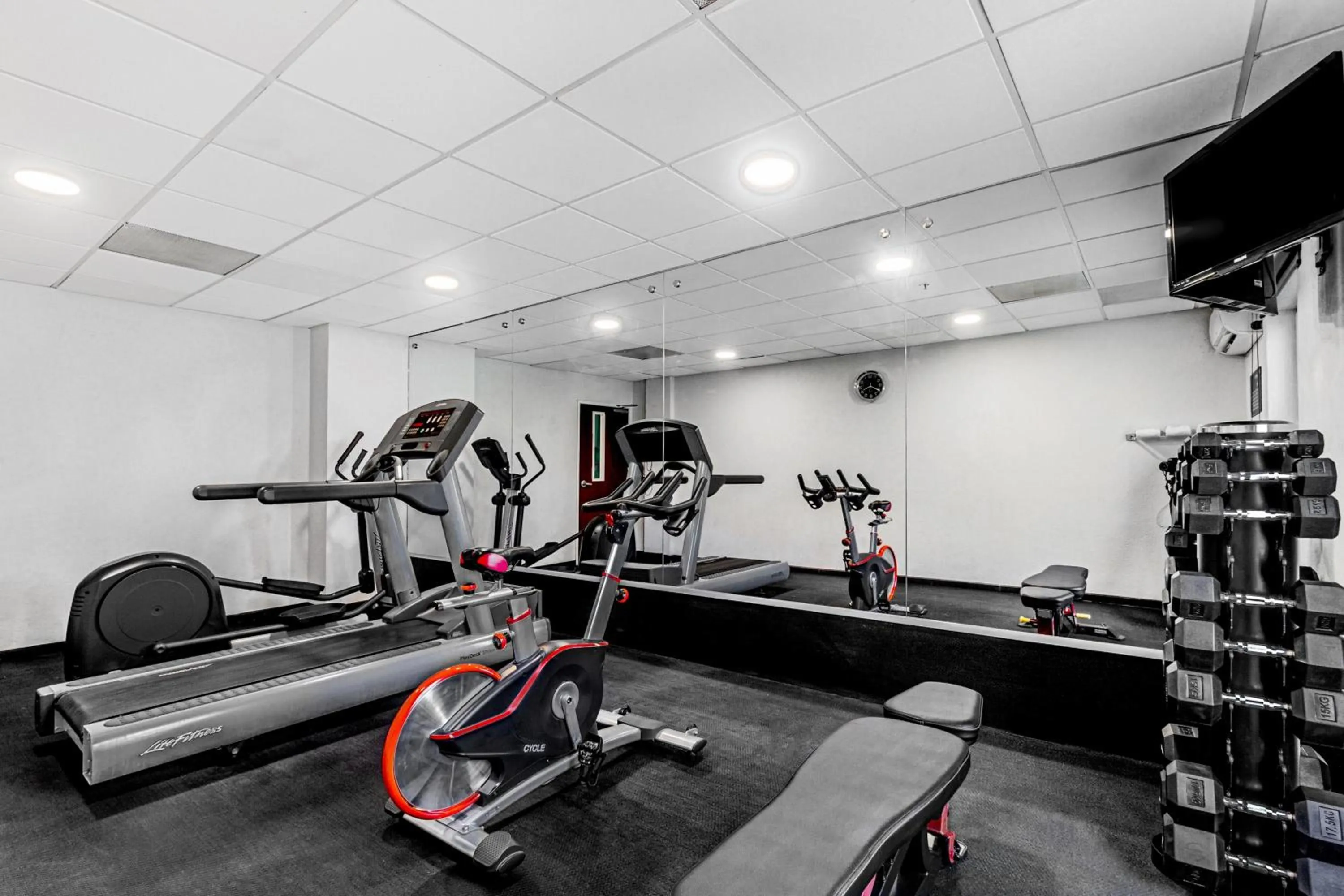 Fitness centre/facilities in City Express by Marriott Tuxtla Gutiérrez