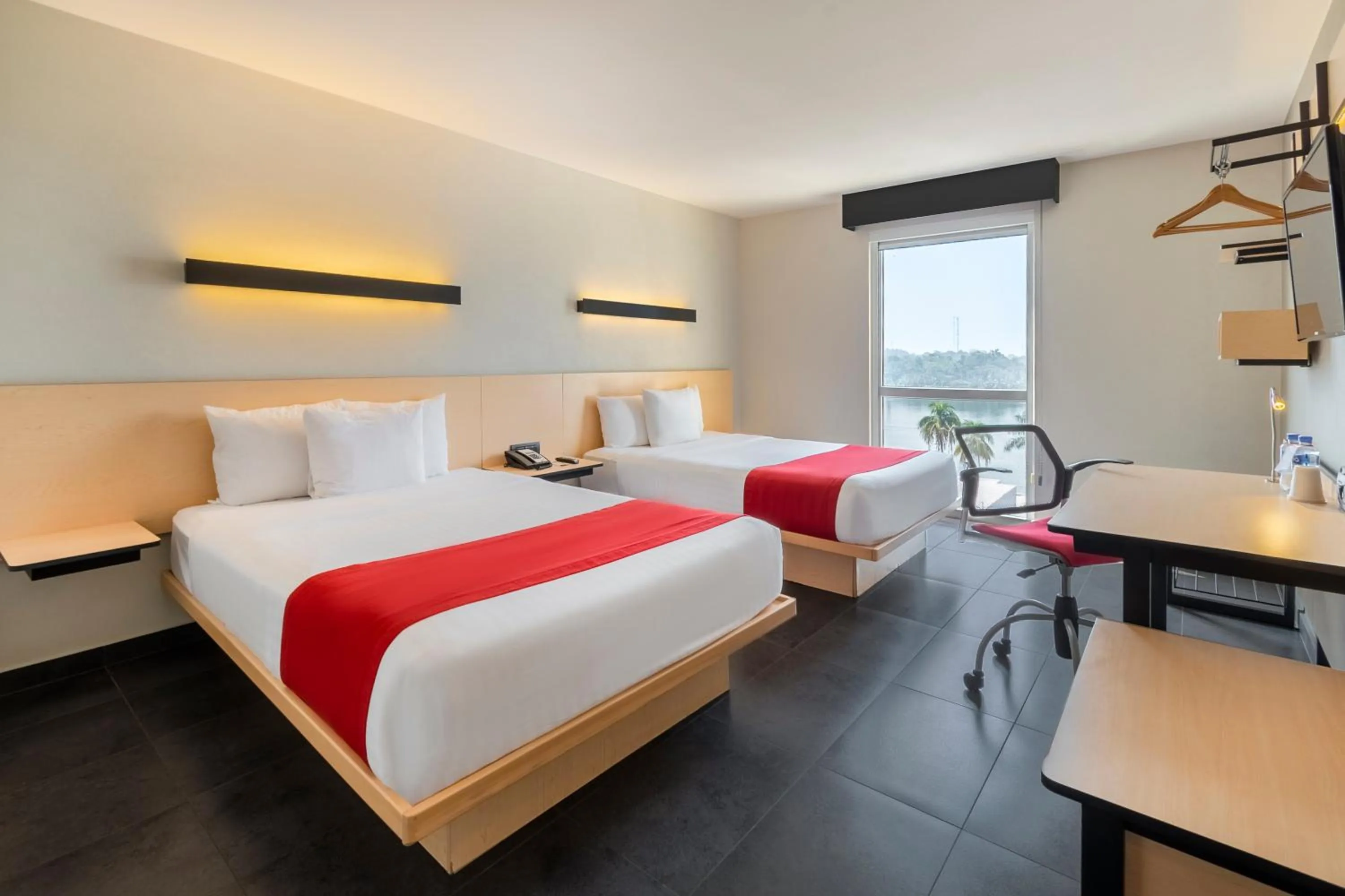 Bedroom, Bed in City Express by Marriott Tampico