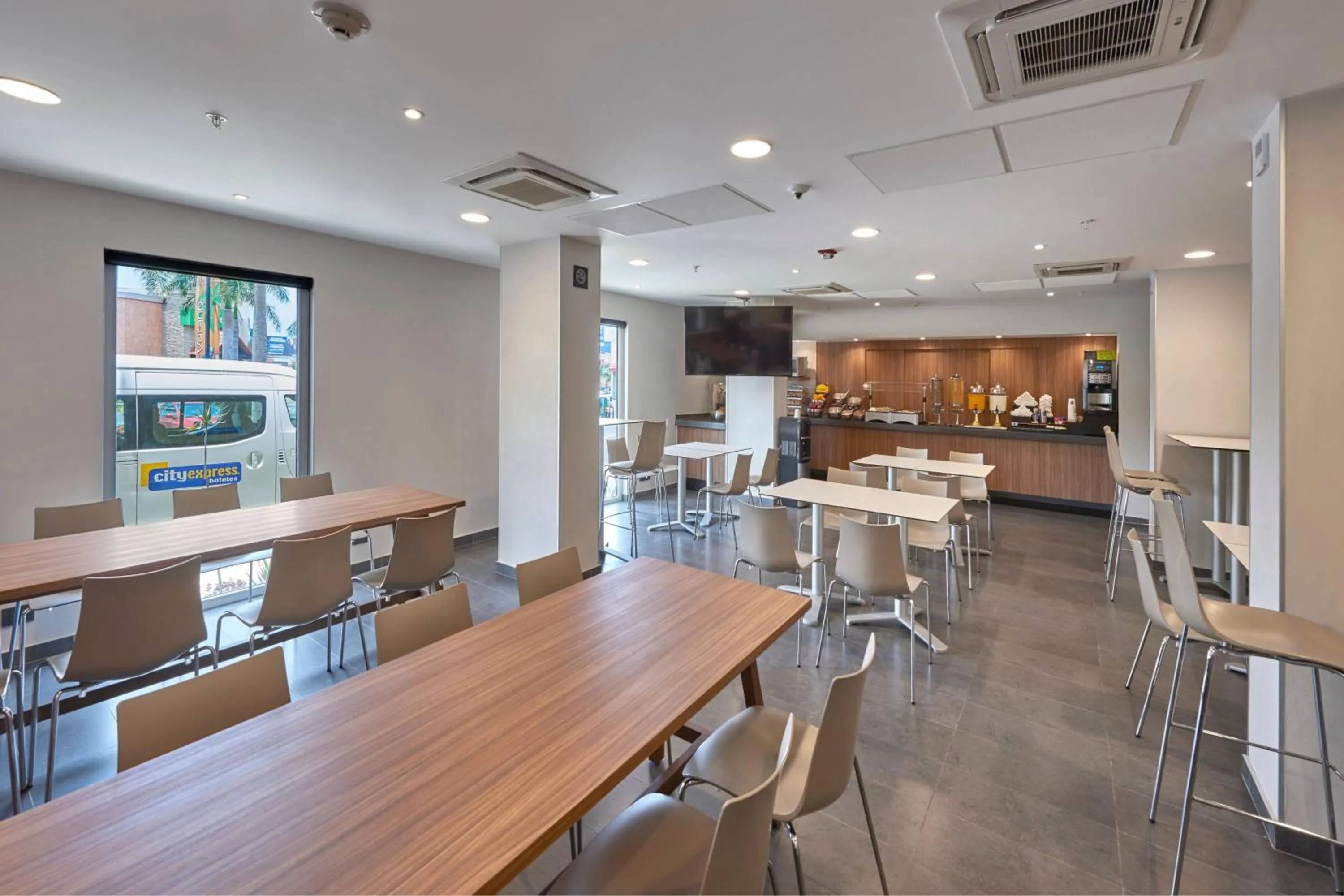 Breakfast in City Express by Marriott Tampico