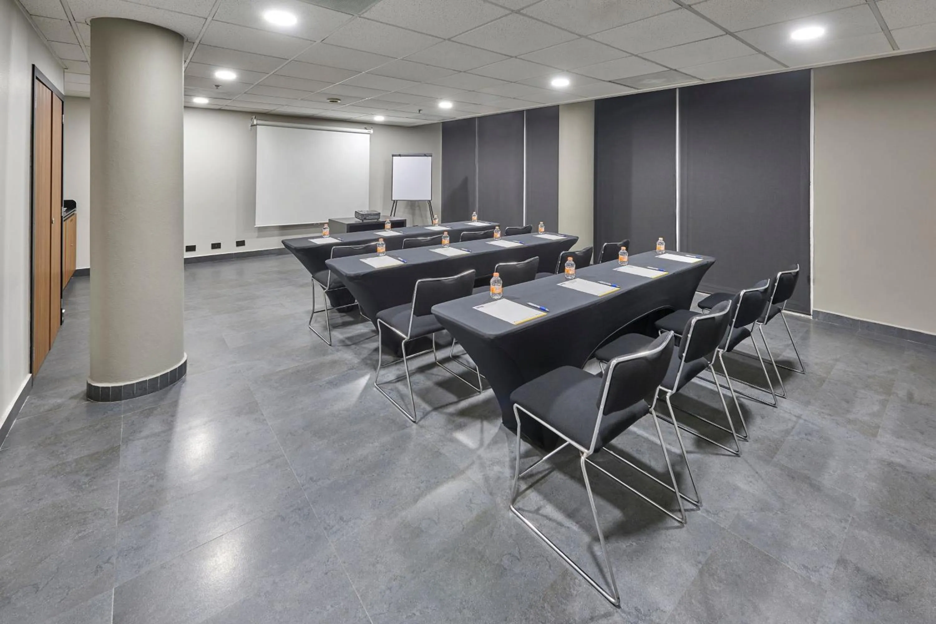 Meeting/conference room in City Express by Marriott Veracruz