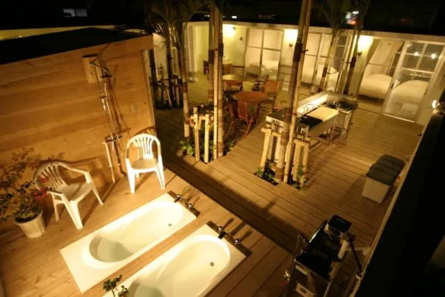 Night in Hanamuro Inn Aka Island