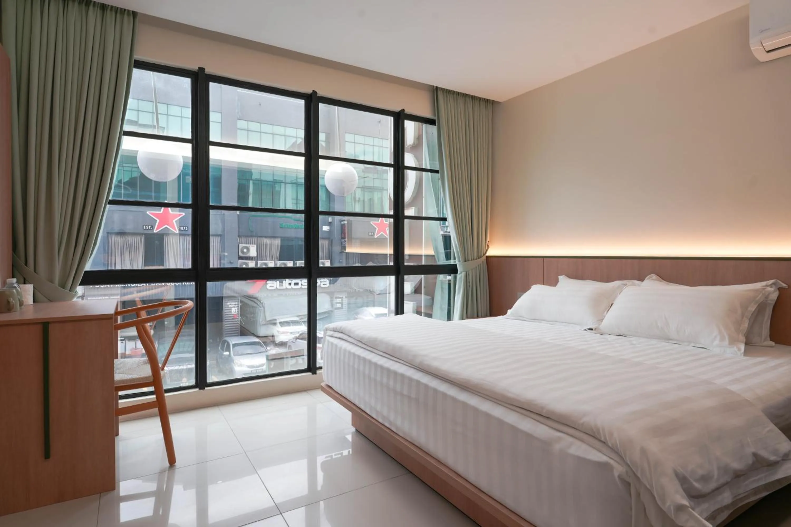 Superior King Room in Green Hotel