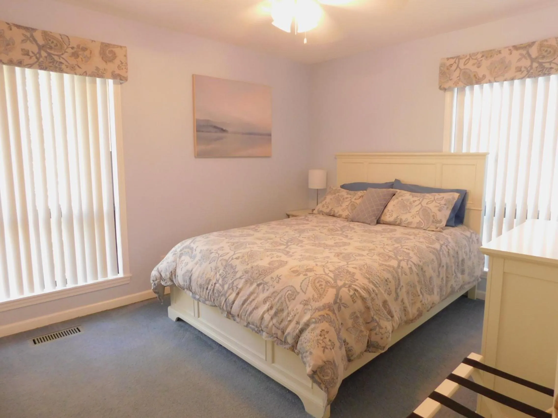 Bedroom, Bed in Secluded Home with Mini Waterfall and a Creek in Hot Springs