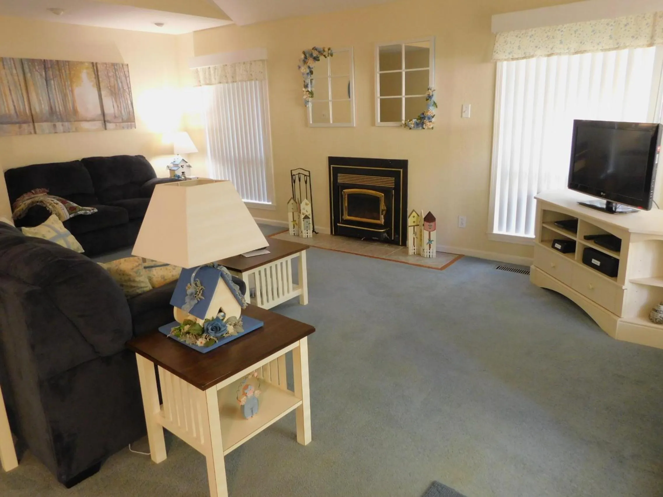 Living room in Secluded Home with Mini Waterfall and a Creek in Hot Springs