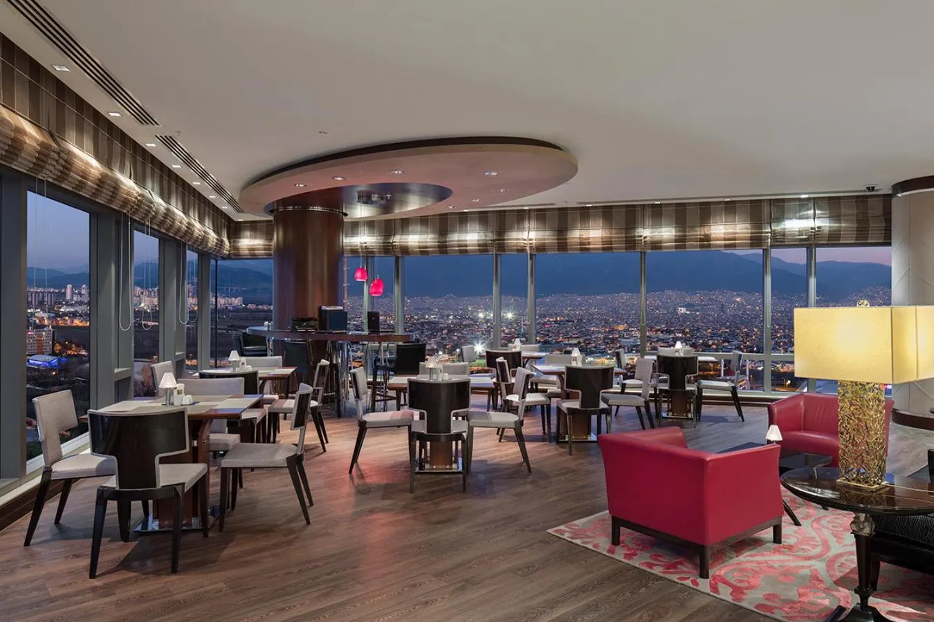 Lounge or bar in Hilton Bursa Convention Center & Spa