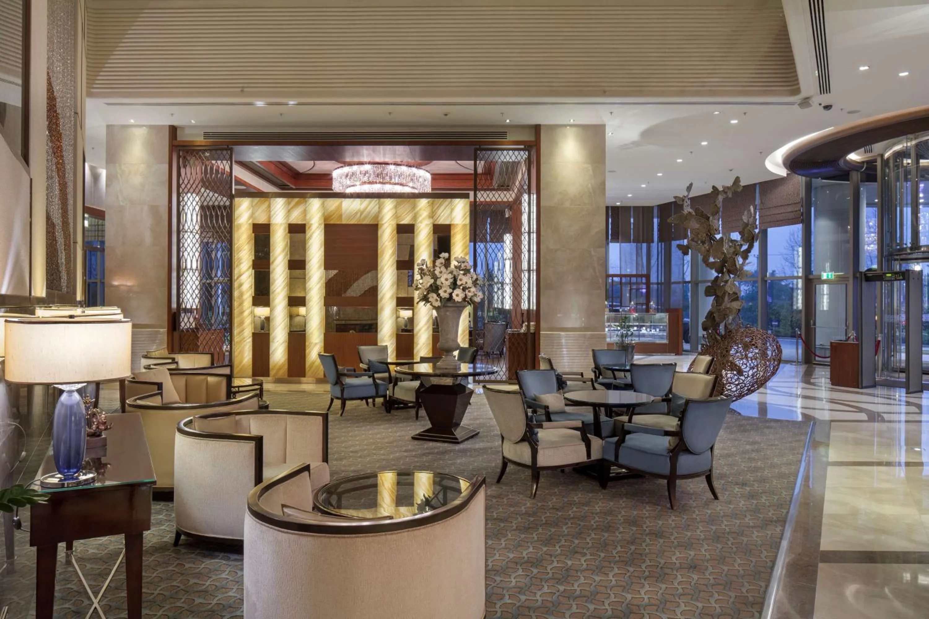 Lobby or reception in Hilton Bursa Convention Center & Spa