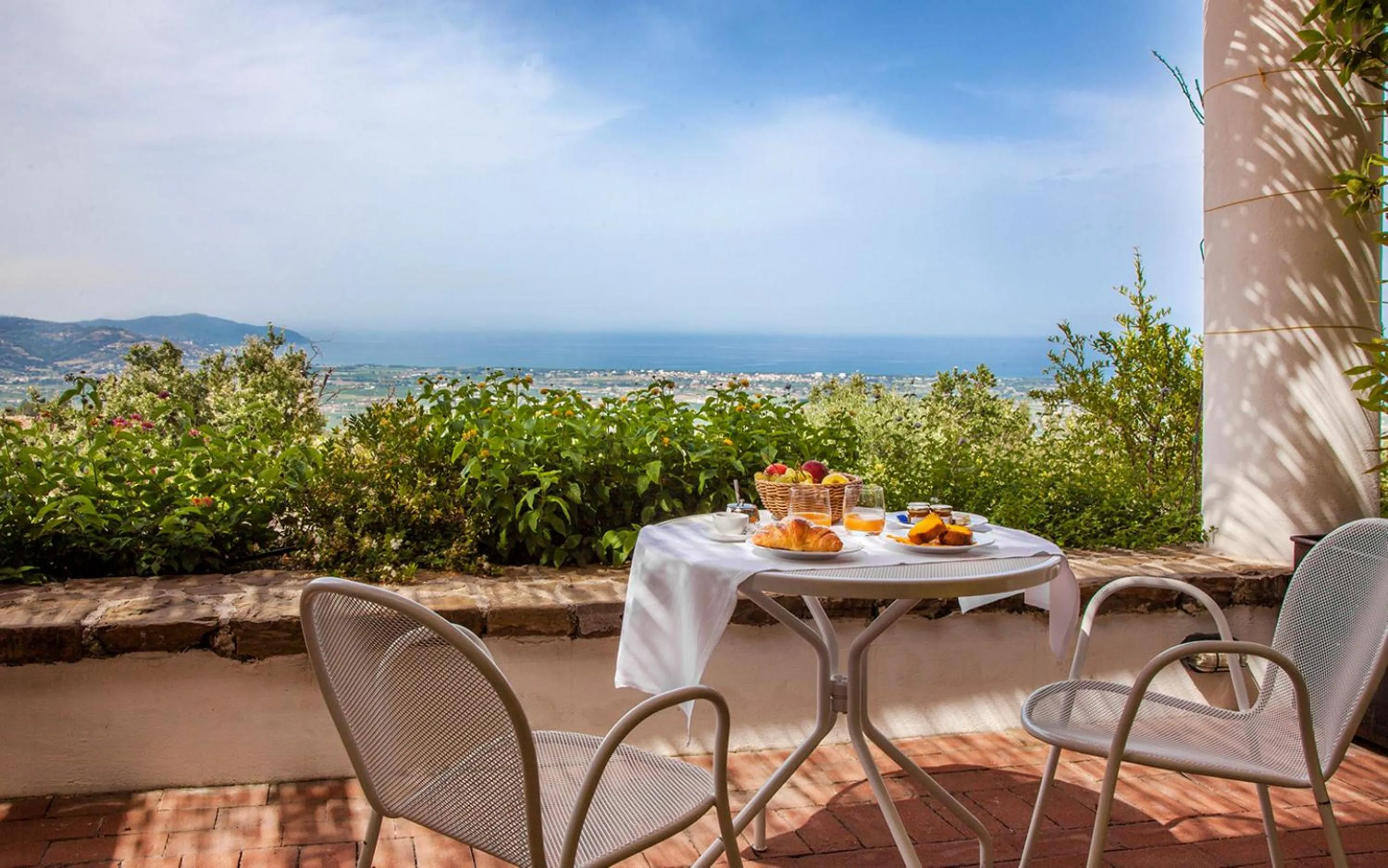 Breakfast in Borgo La Pietraia