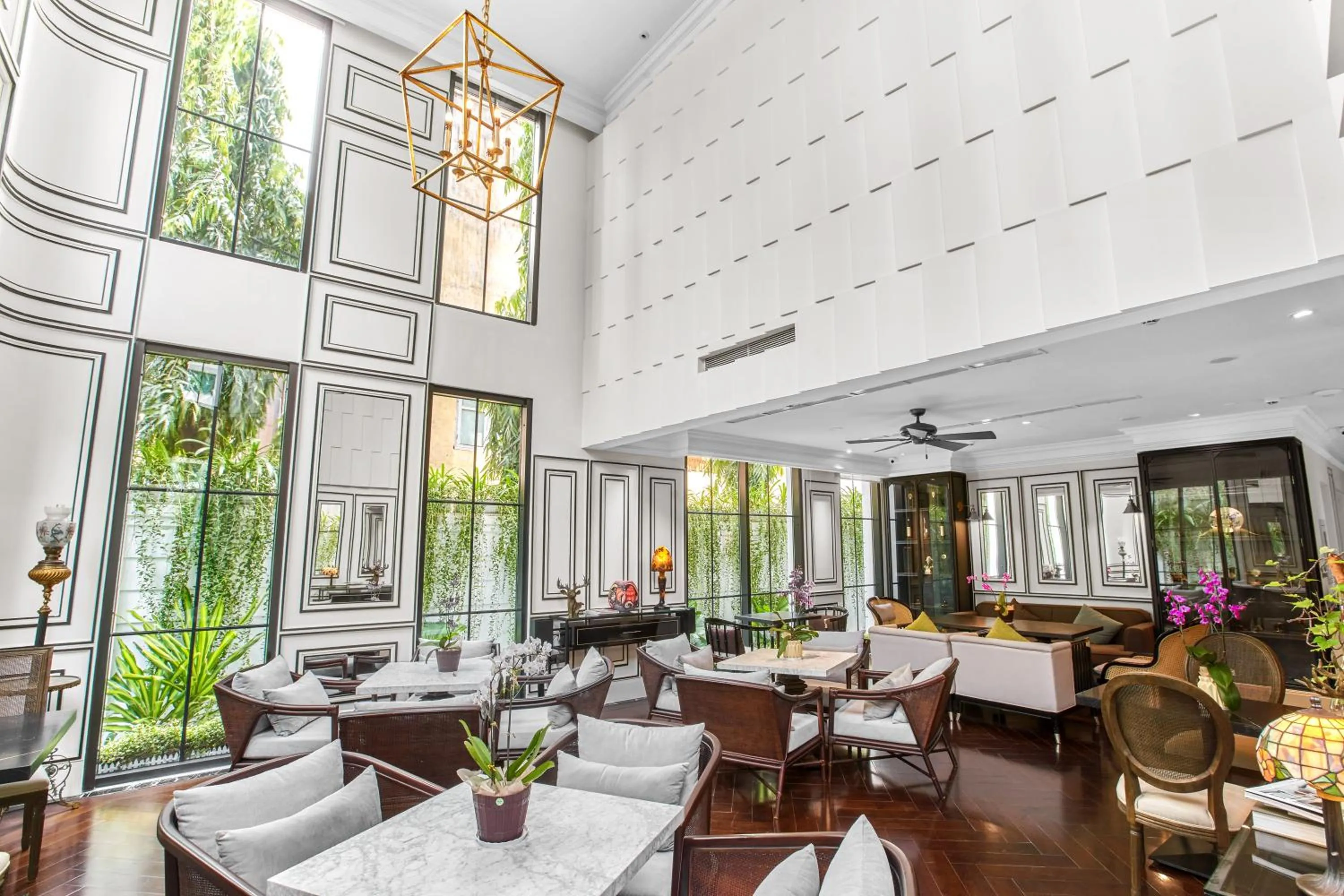 Restaurant/places to eat in Bach Suites Saigon, a Member of Design Hotels