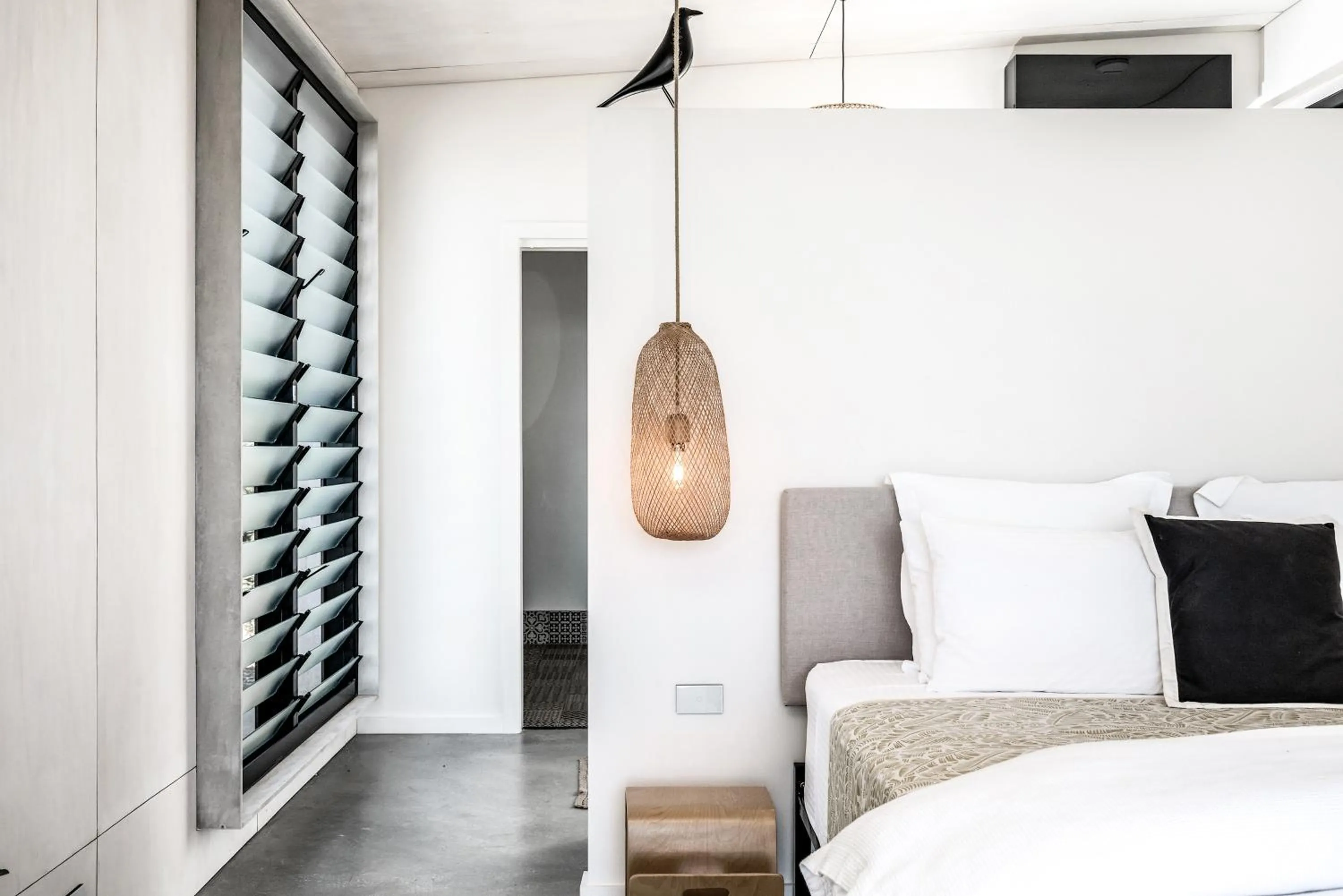 Bed in Blackbird Luxury Accommodation