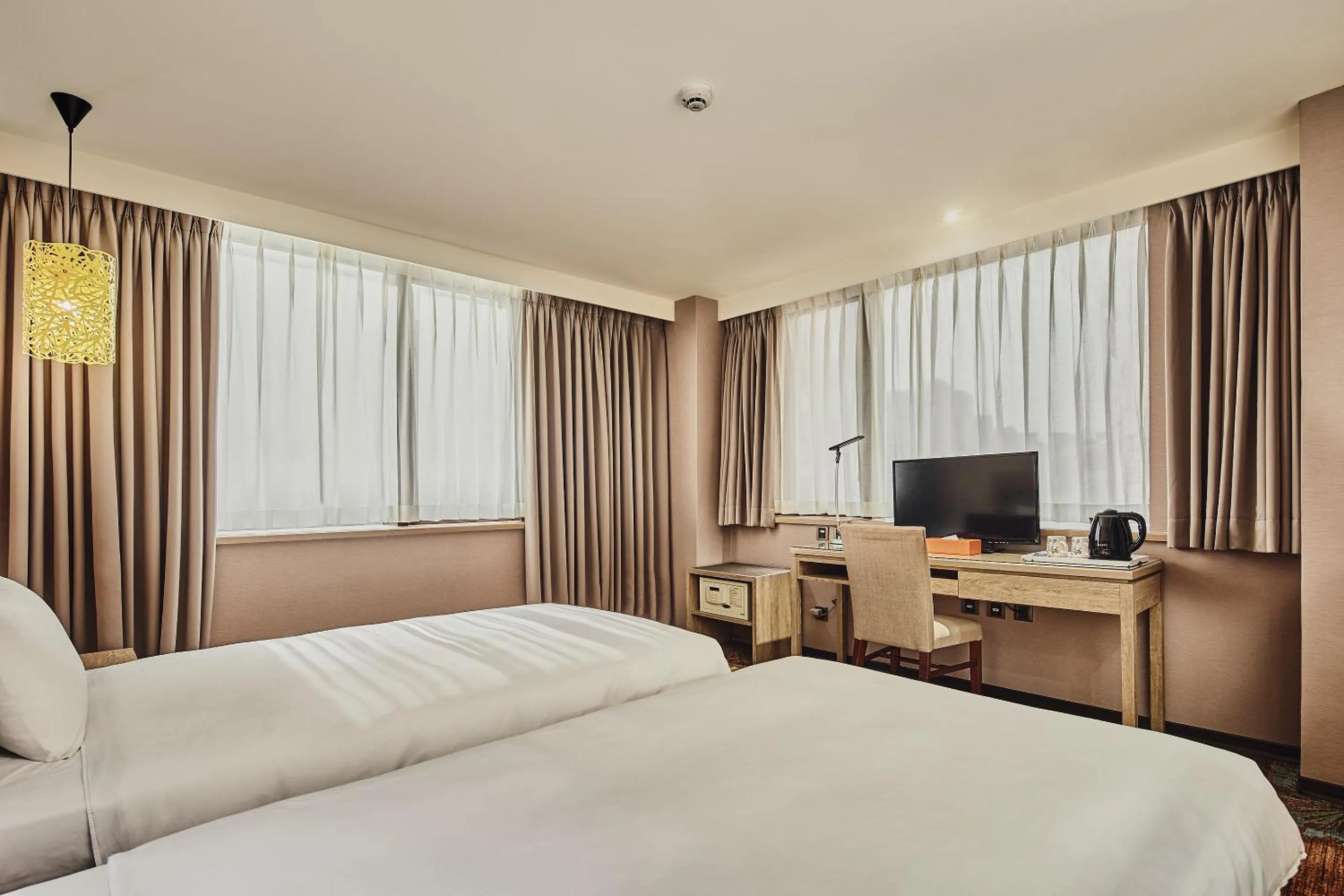 Photo of the whole room in Orange Hotel - Linsen, Taipei