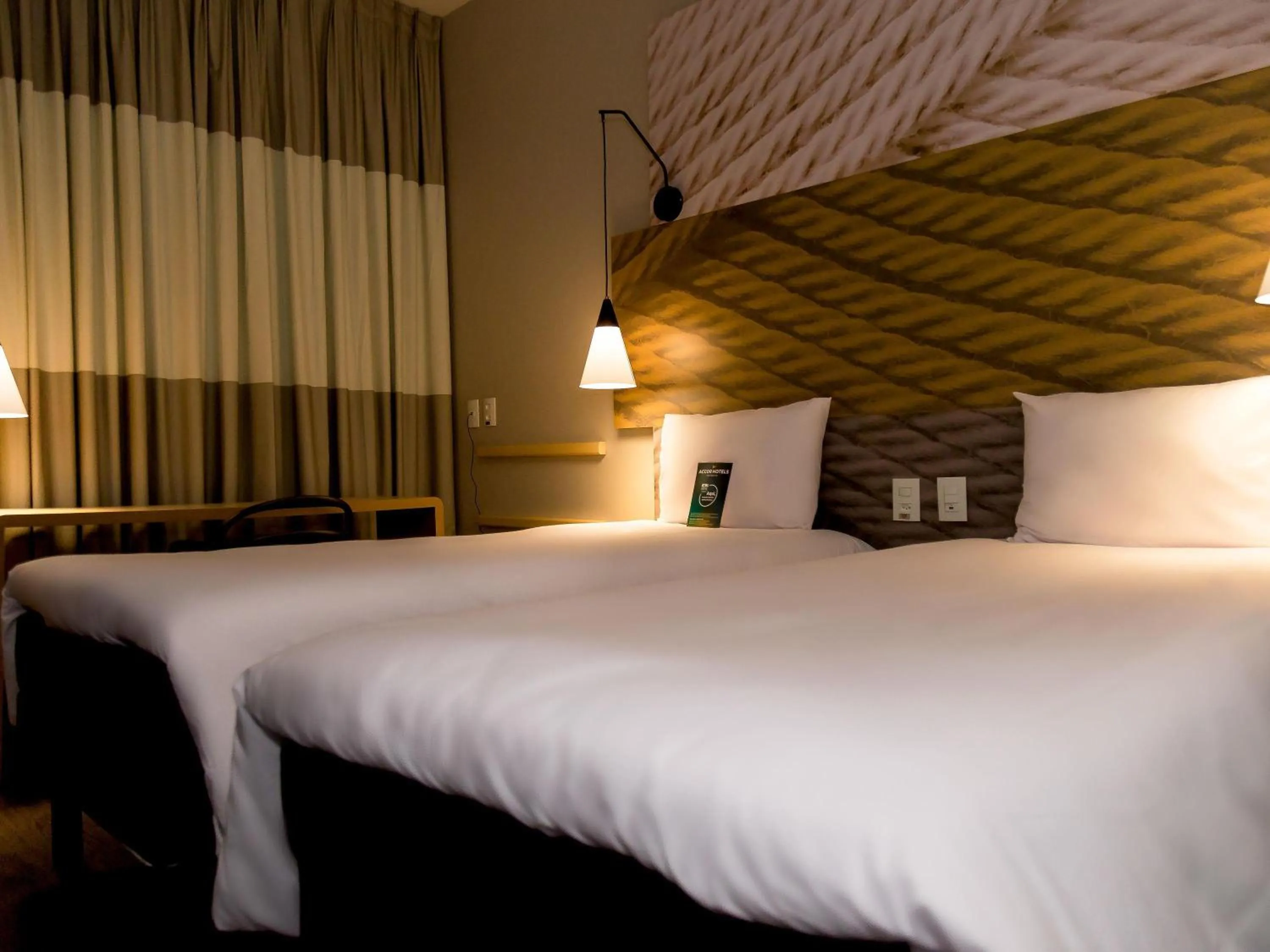 Bedroom, Bed in Ibis Lorena - Circuito da Fé