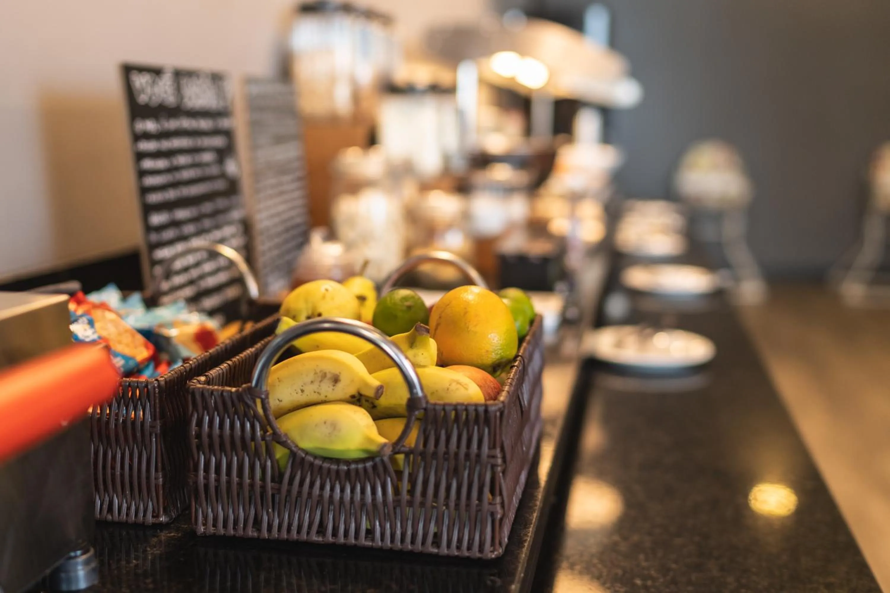 Food and drinks in Ibis Lorena - Circuito da Fé