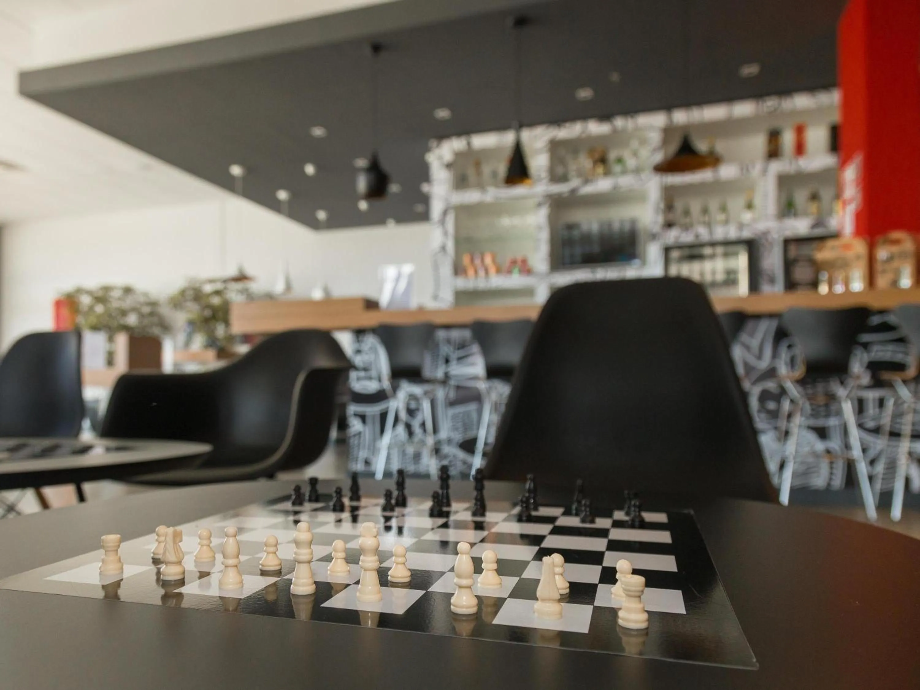 Lounge or bar in Ibis Lorena - Circuito da Fé