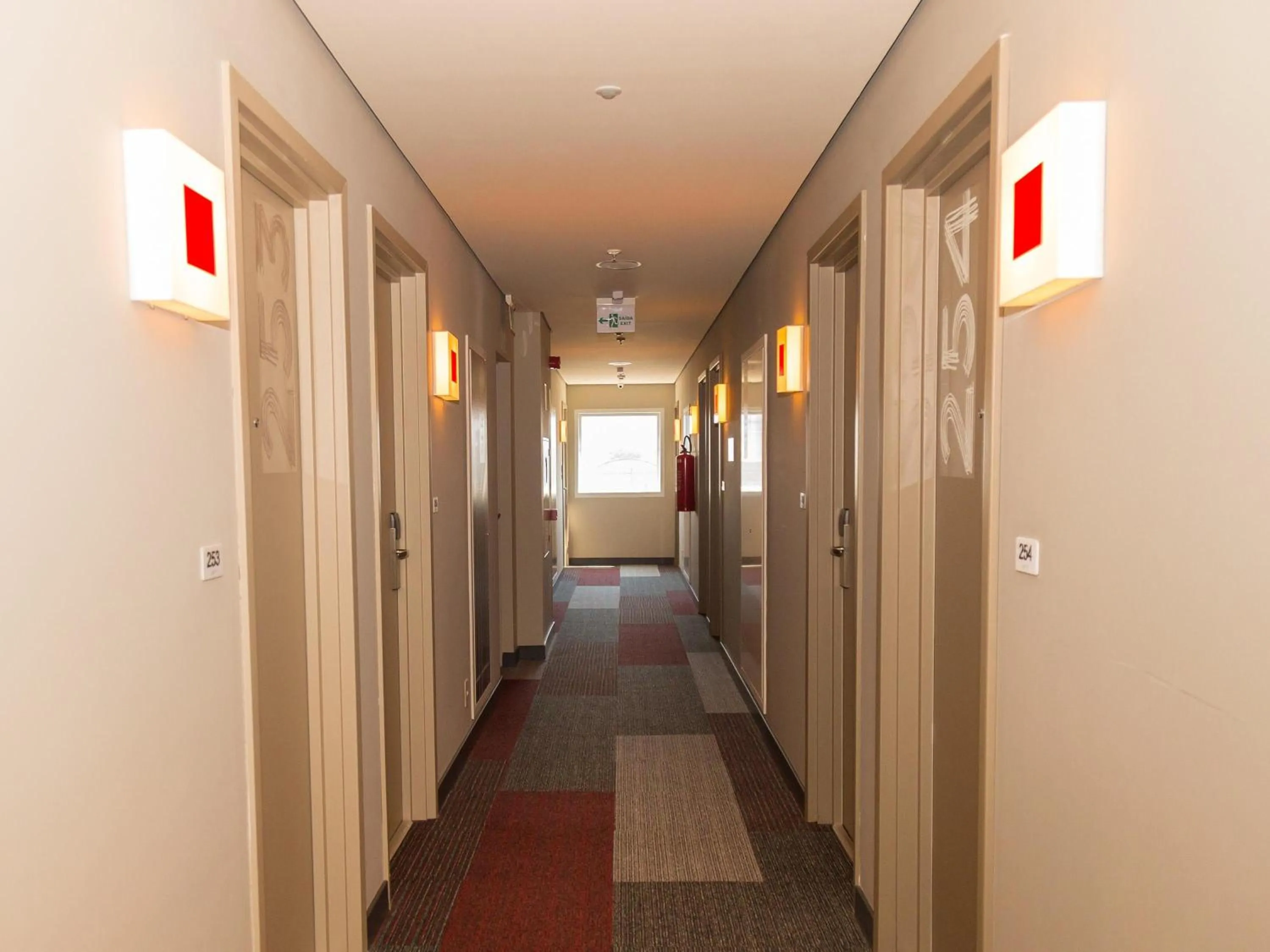 Property building in Ibis Lorena - Circuito da Fé