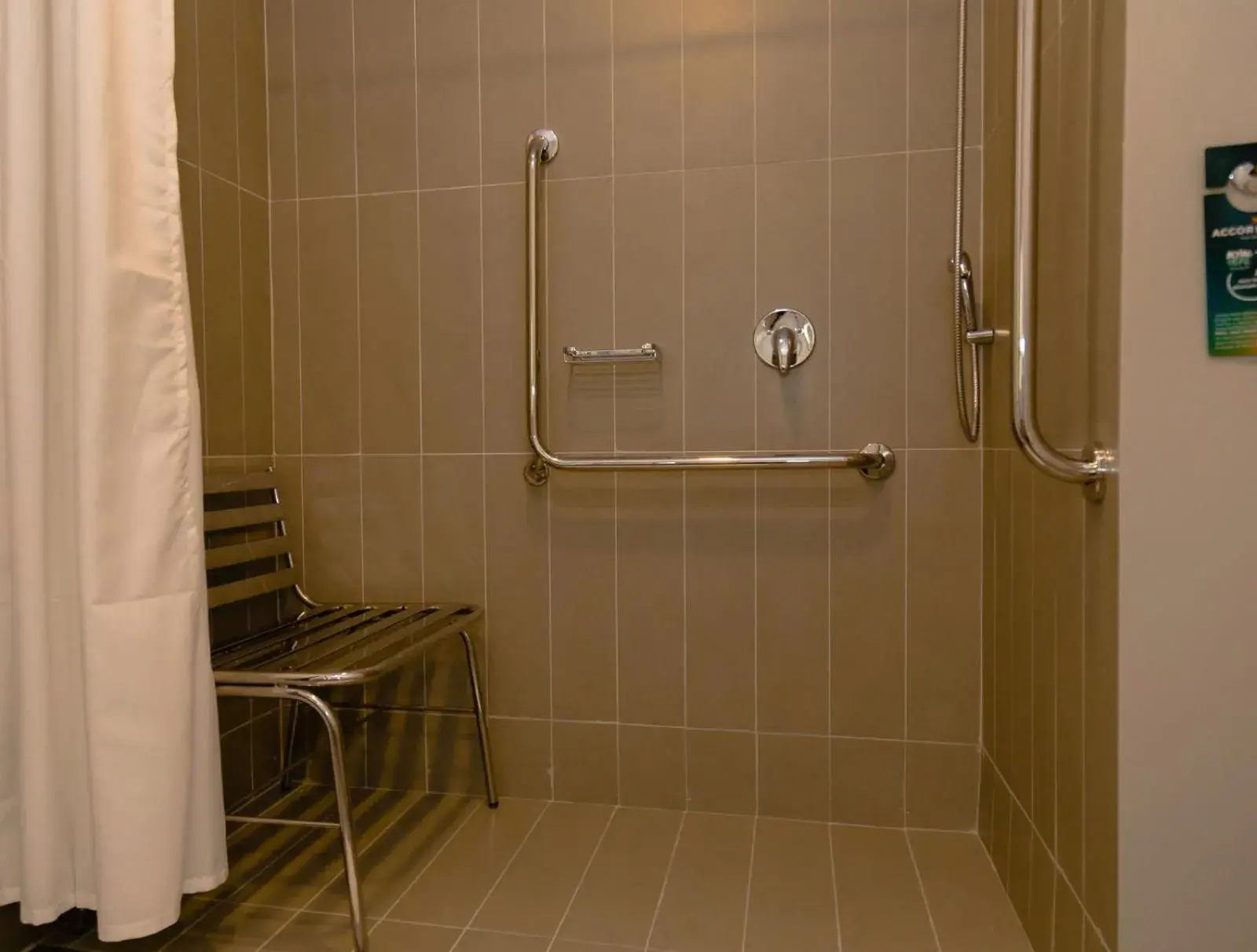 Standard Double Room - single occupancy in Ibis Lorena - Circuito da Fé Standard Double Room - single occupancy in Ibis Lorena - Circuito da Fé