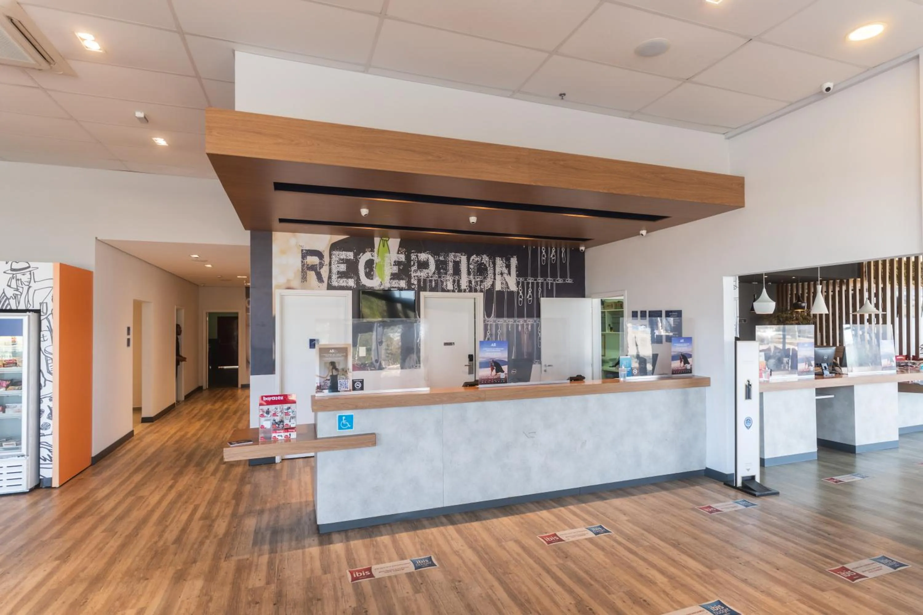Lobby or reception in Ibis Budget Lorena - Circuito da Fé