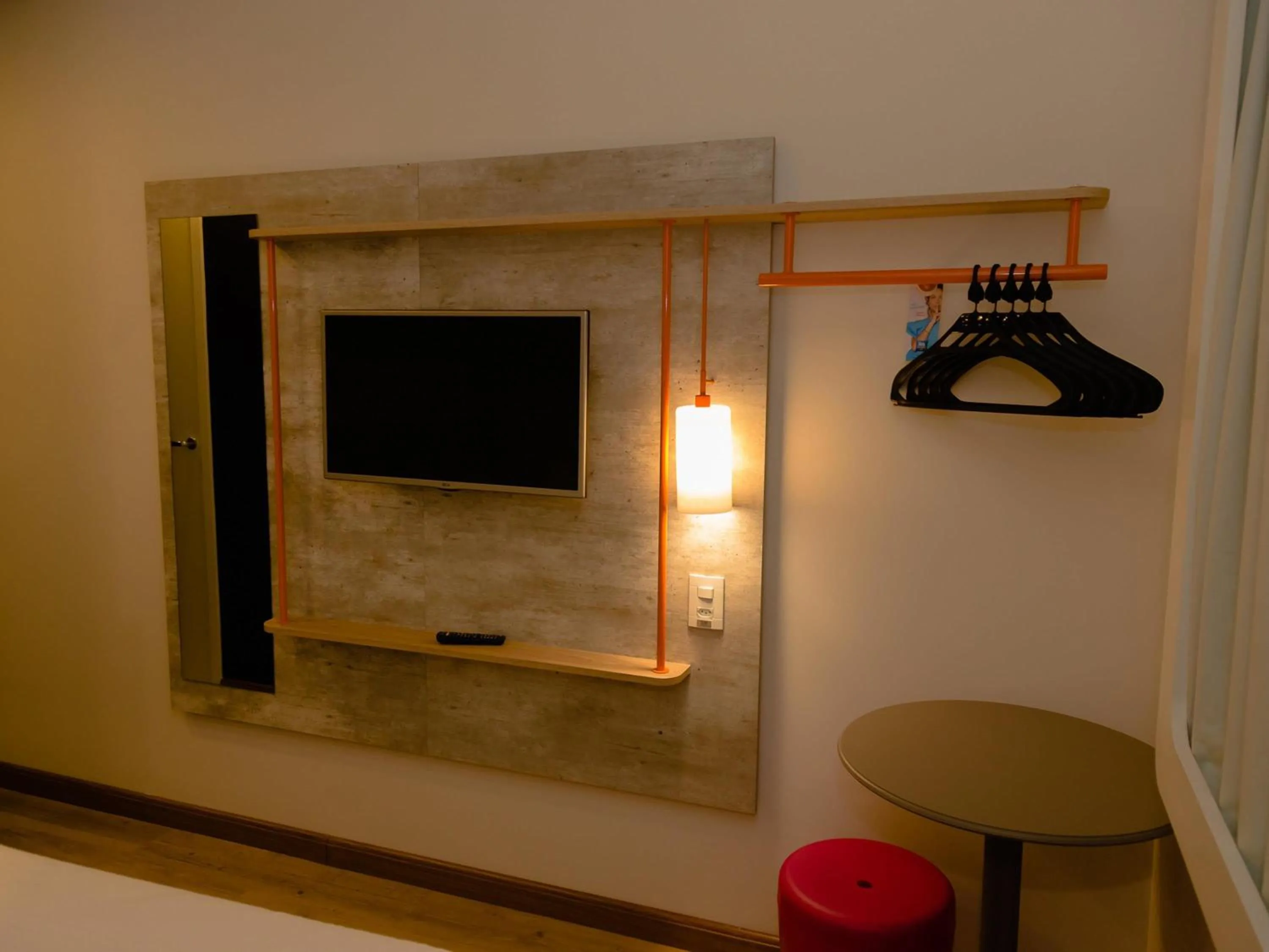 Bedroom in Ibis Budget Lorena - Circuito da Fé