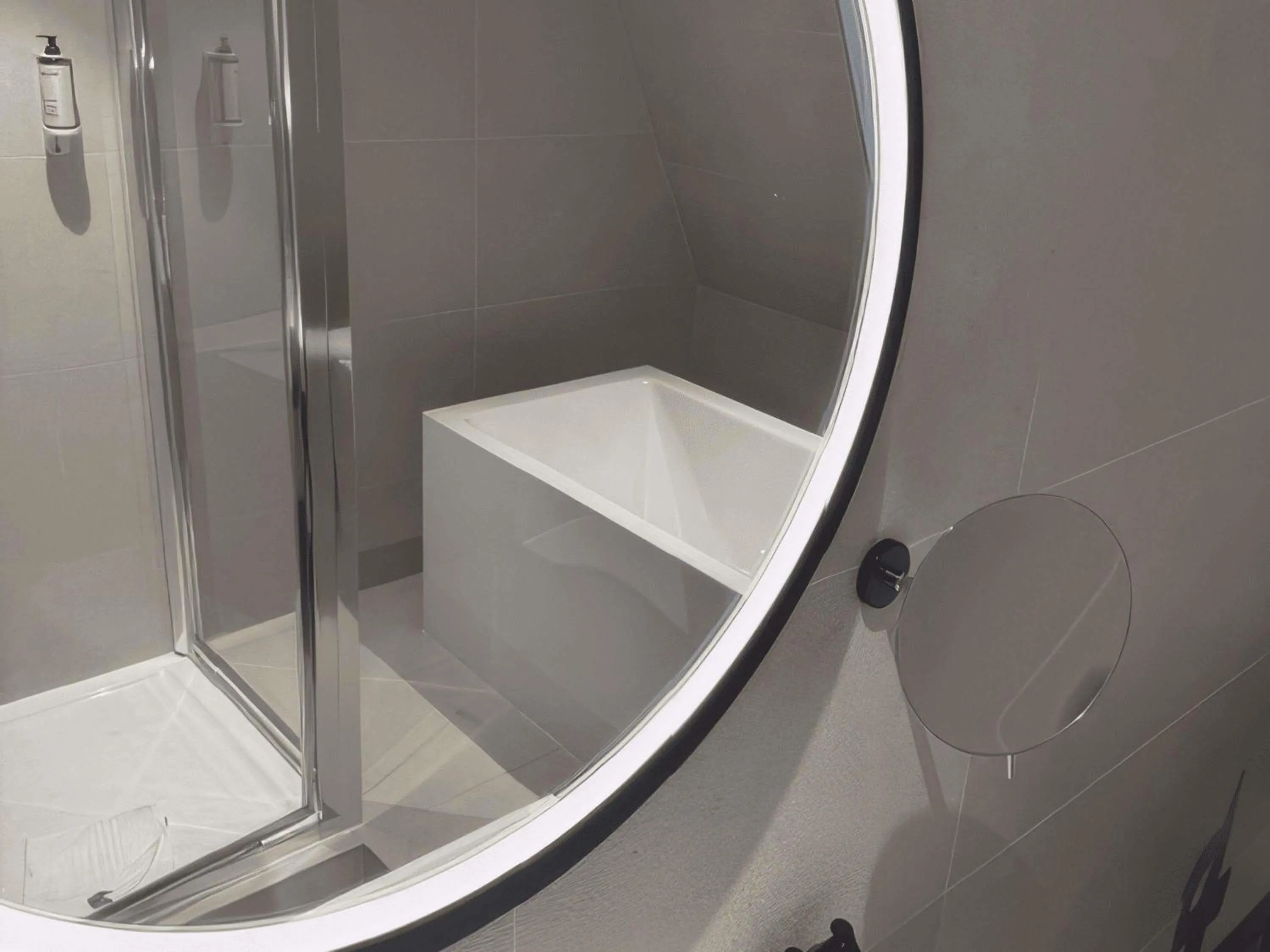 Bedroom in Mercure Paris 17 Batignolles