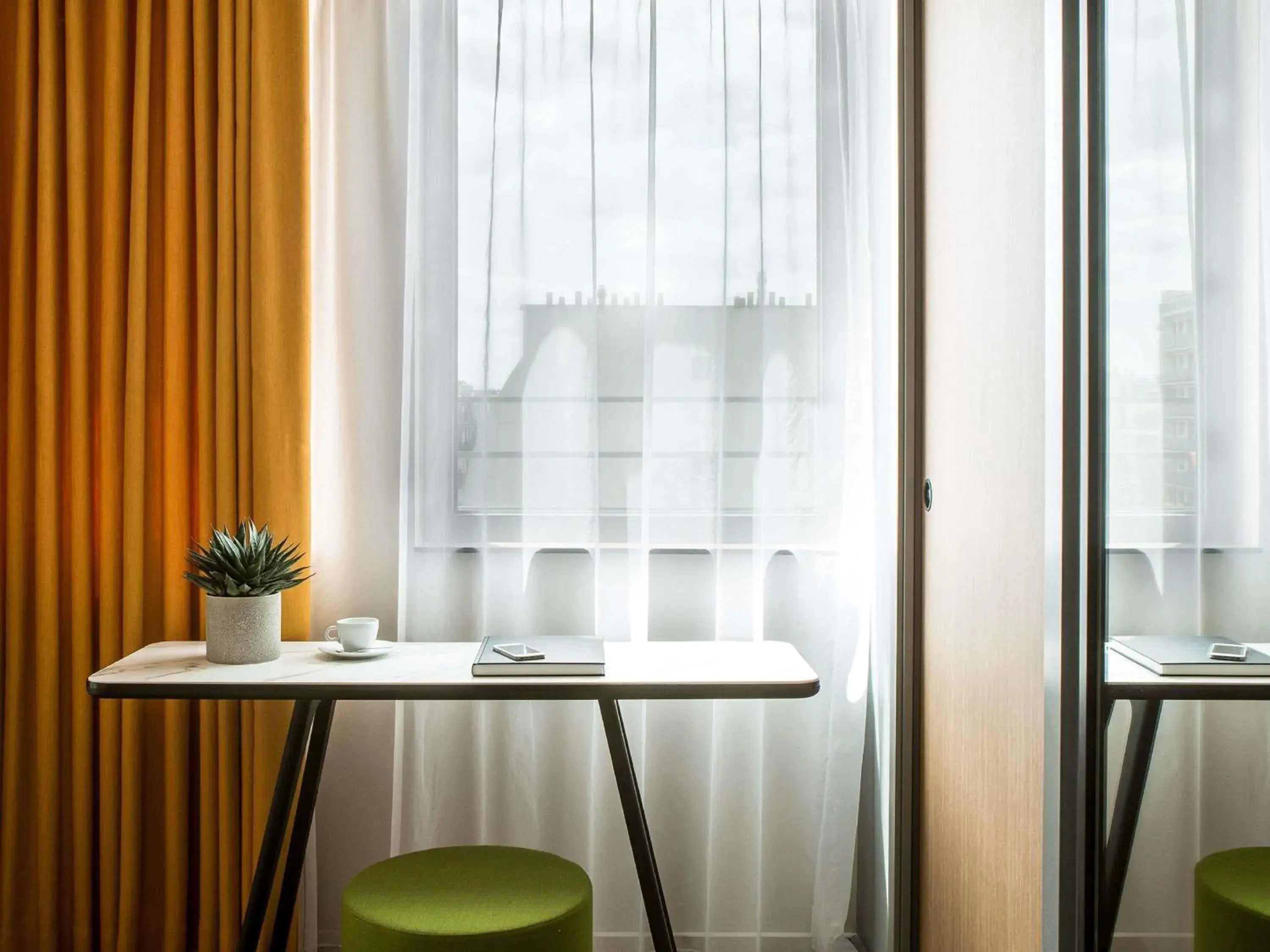 Privilege Queen Room in Mercure Paris 17 Batignolles Privilege Queen Room in Mercure Paris 17 Batignolles