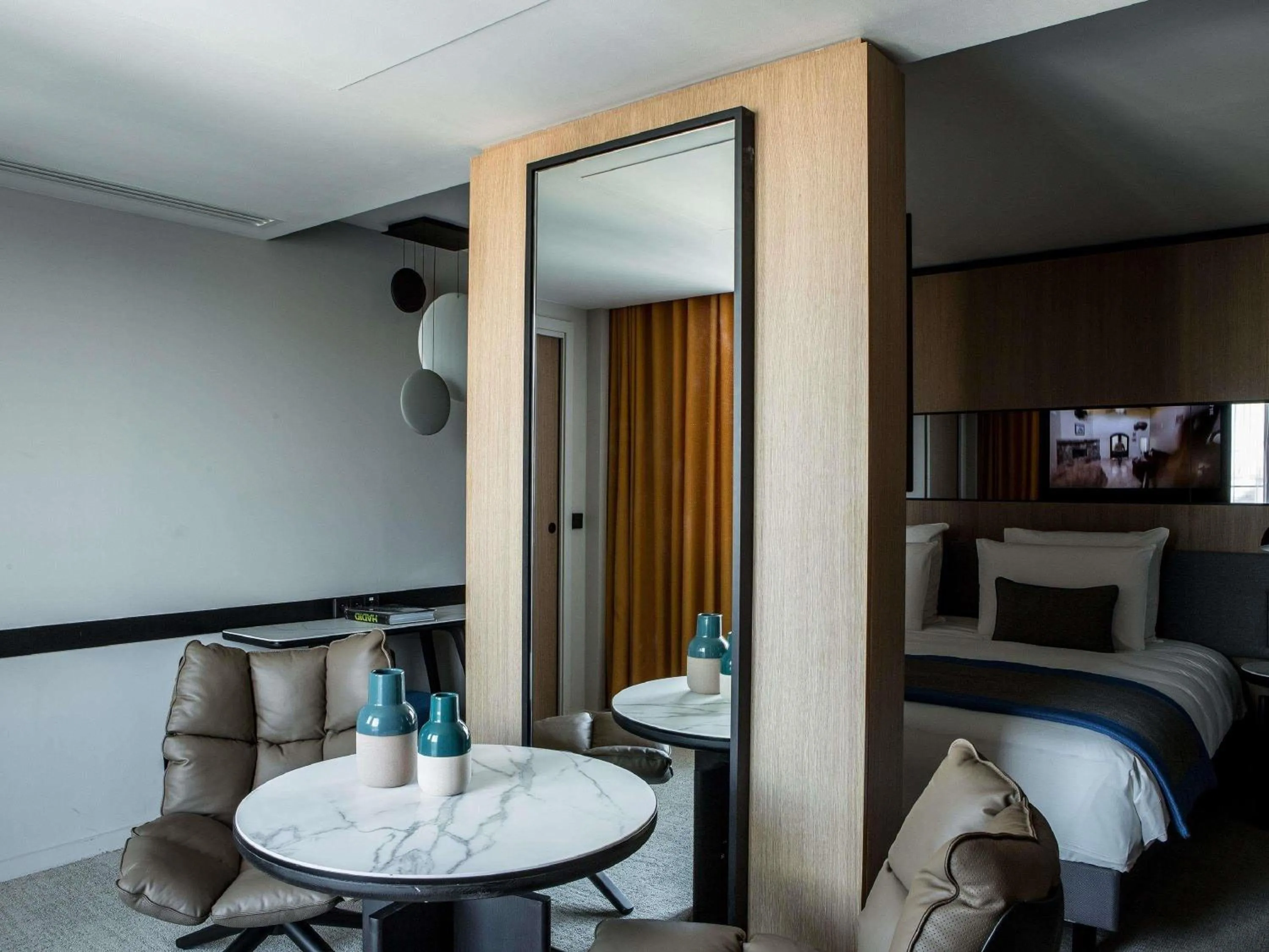 Bedroom, Bed in Mercure Paris 17 Batignolles