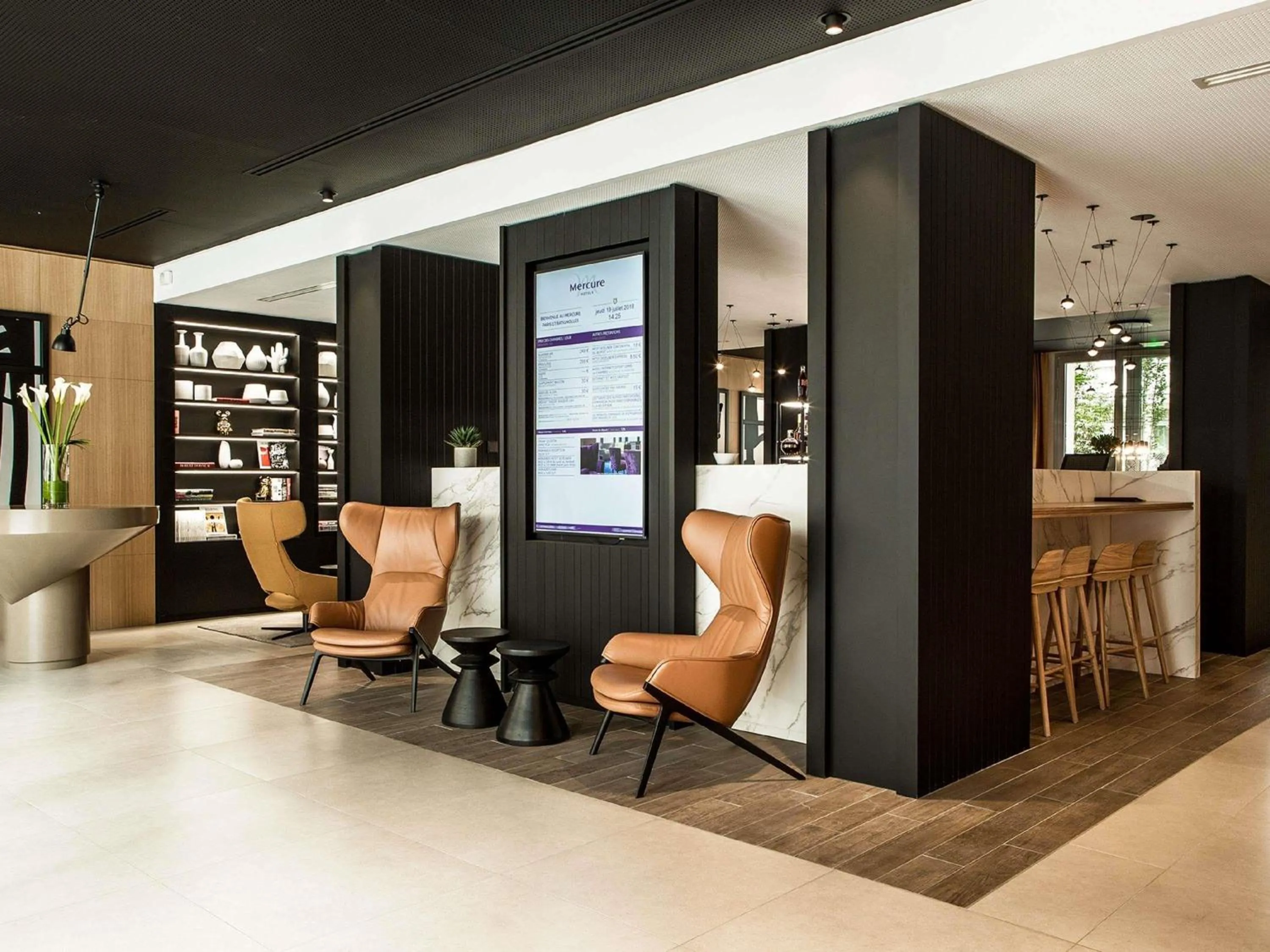 Lounge or bar in Mercure Paris 17 Batignolles