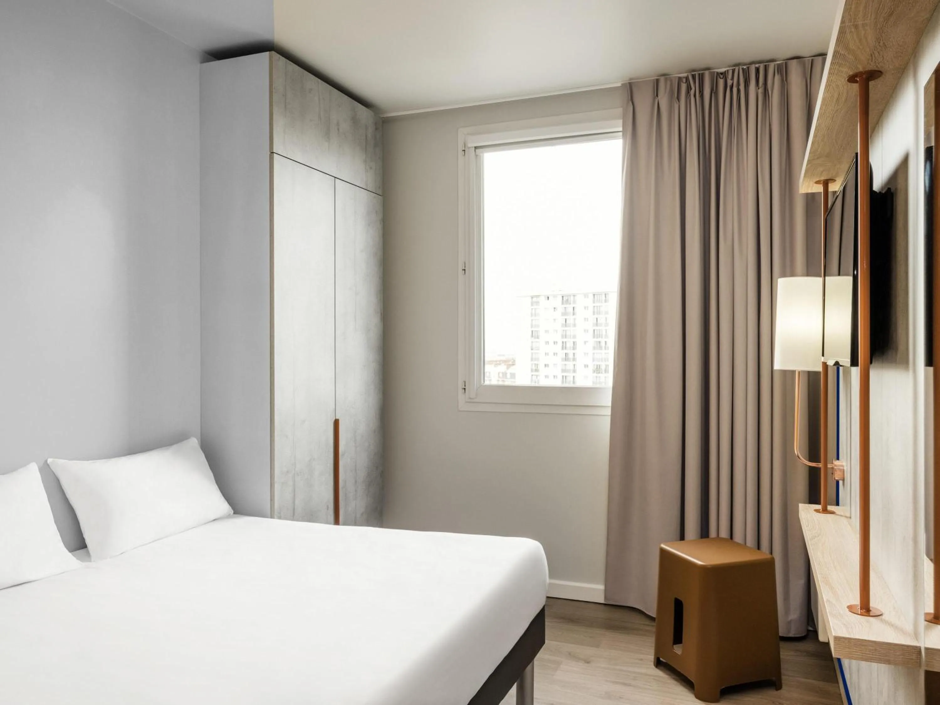 Bedroom, Bed in ibis budget Paris Clichy Mairie