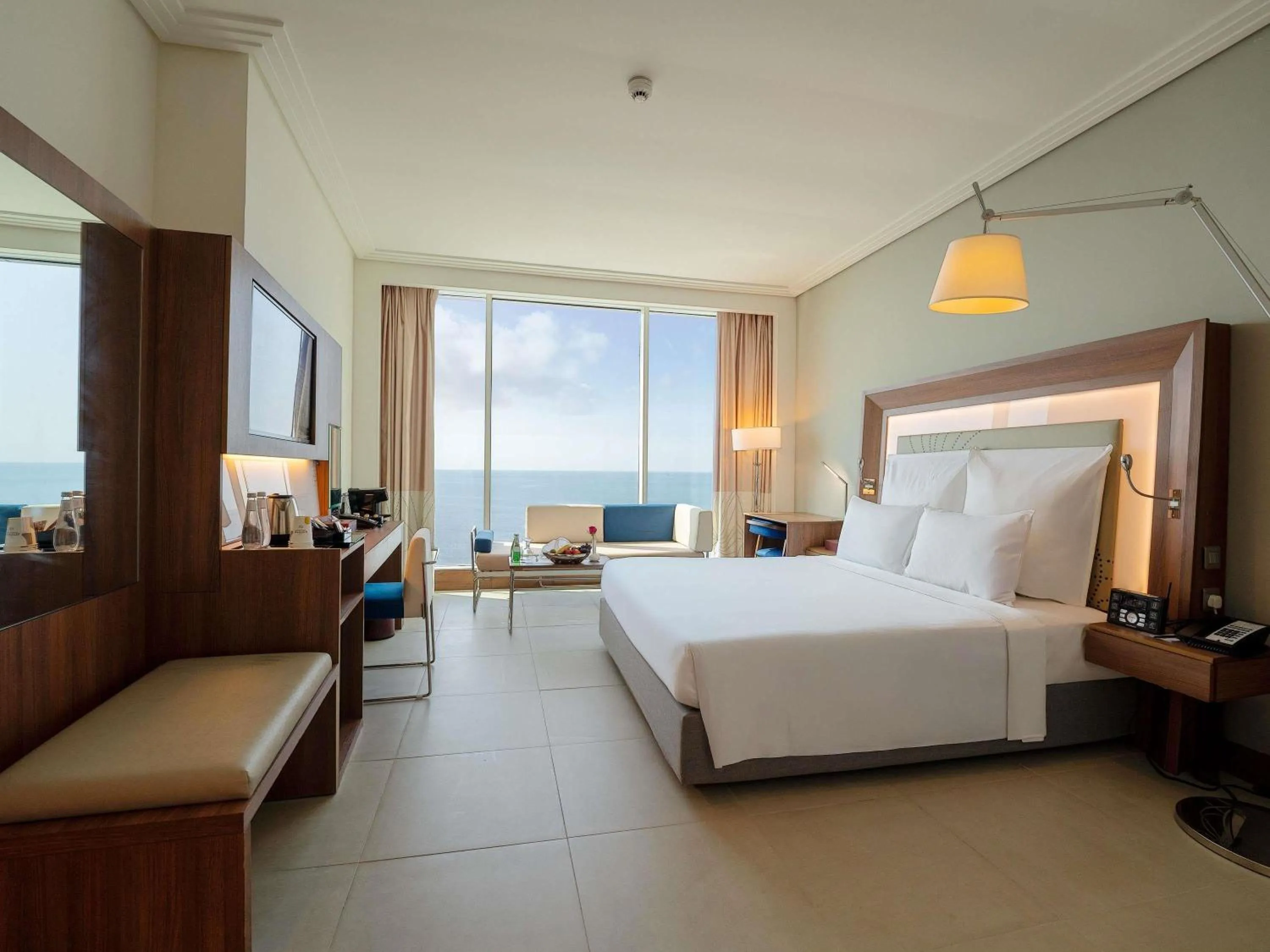 Bedroom, Bed in Novotel Jazan