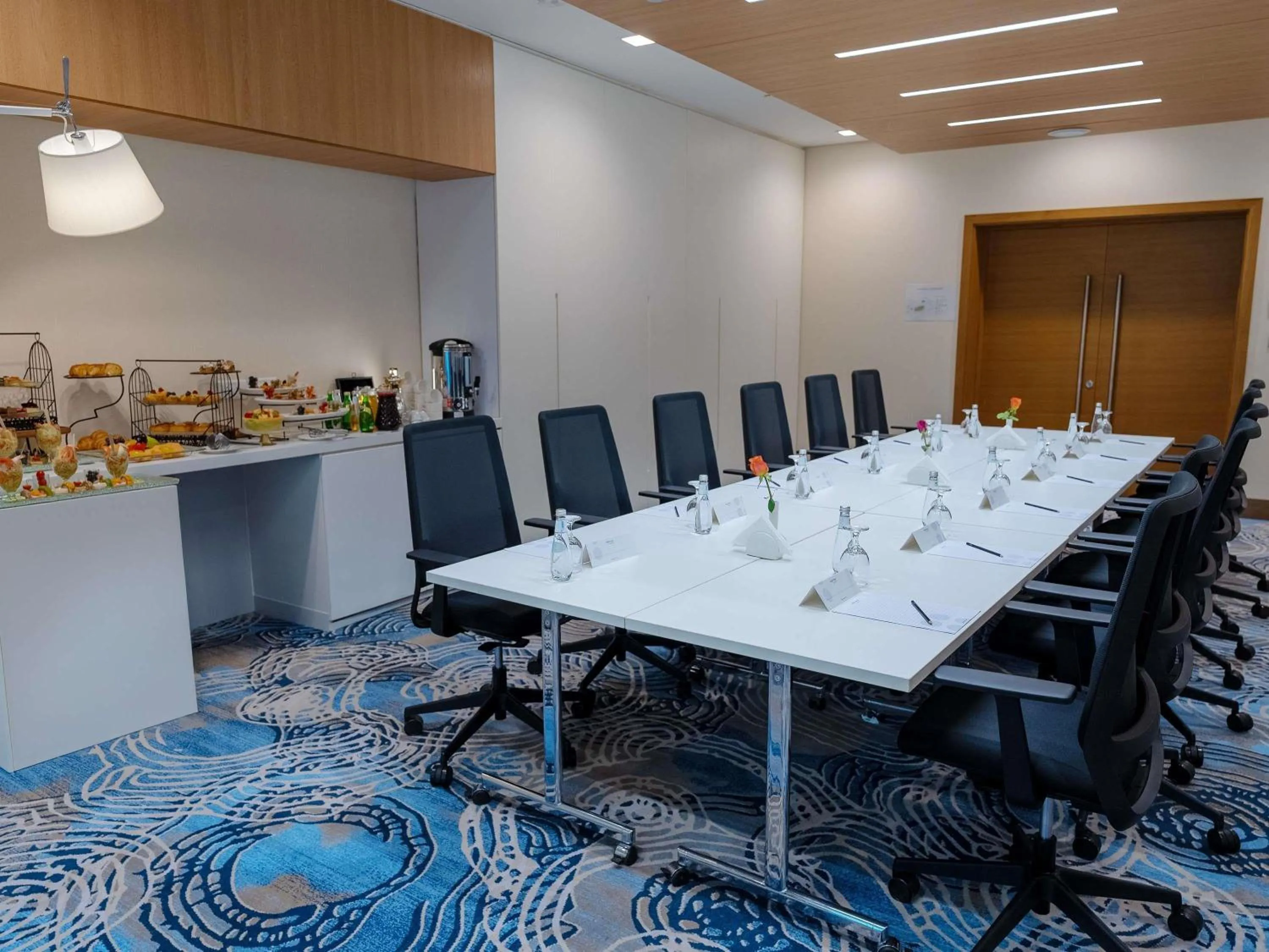 Meeting/conference room in Novotel Jazan