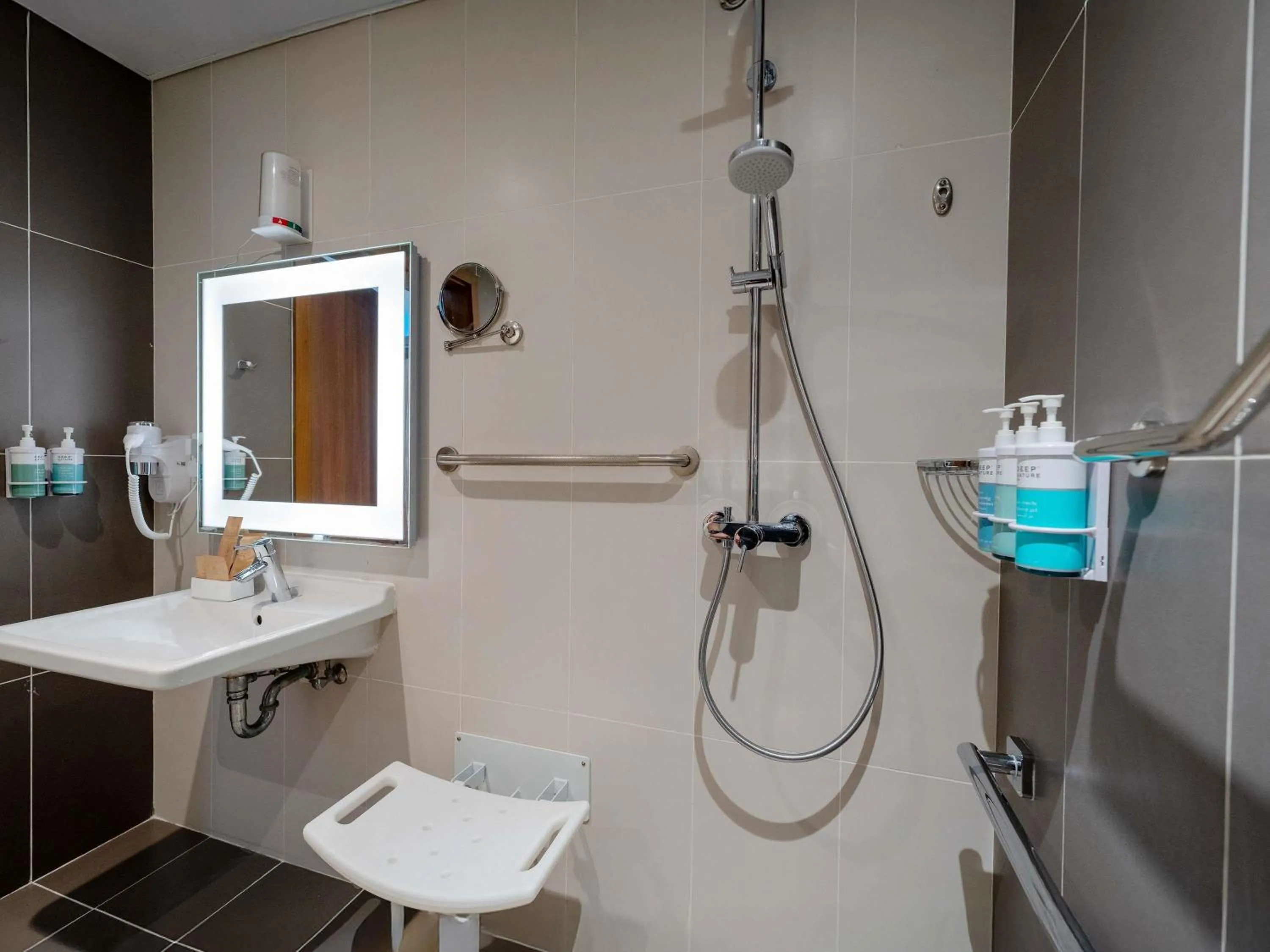 Bedroom in Novotel Jazan